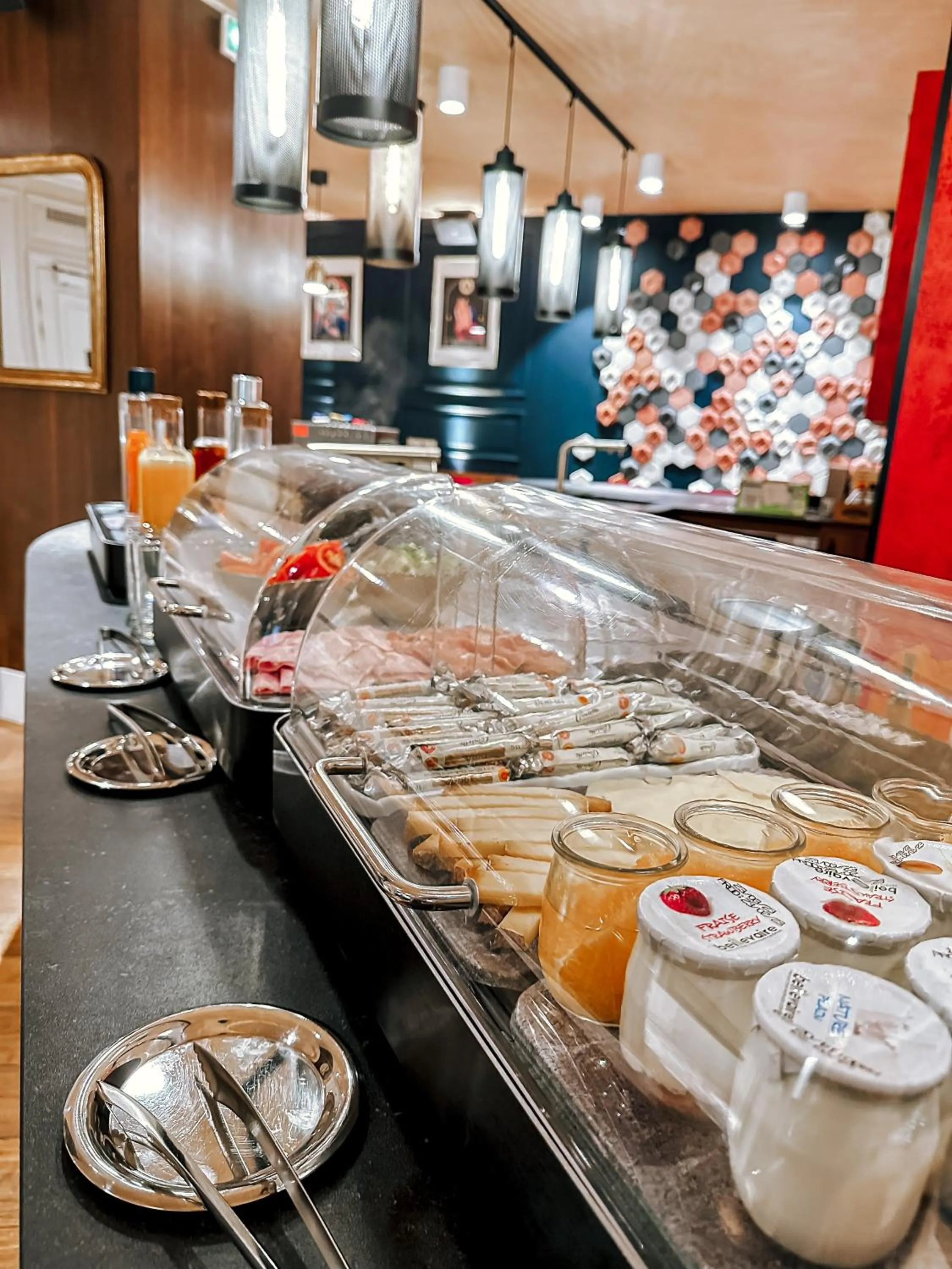 Breakfast in Maison Mère