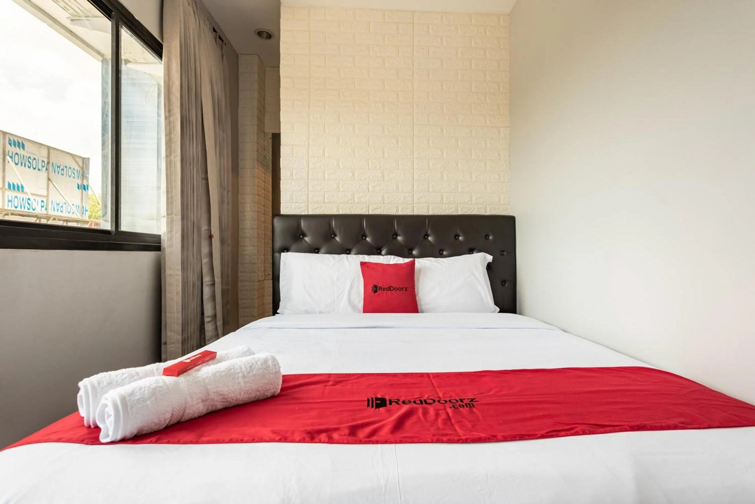 Bed in RedDoorz near Tanjung Duren 2