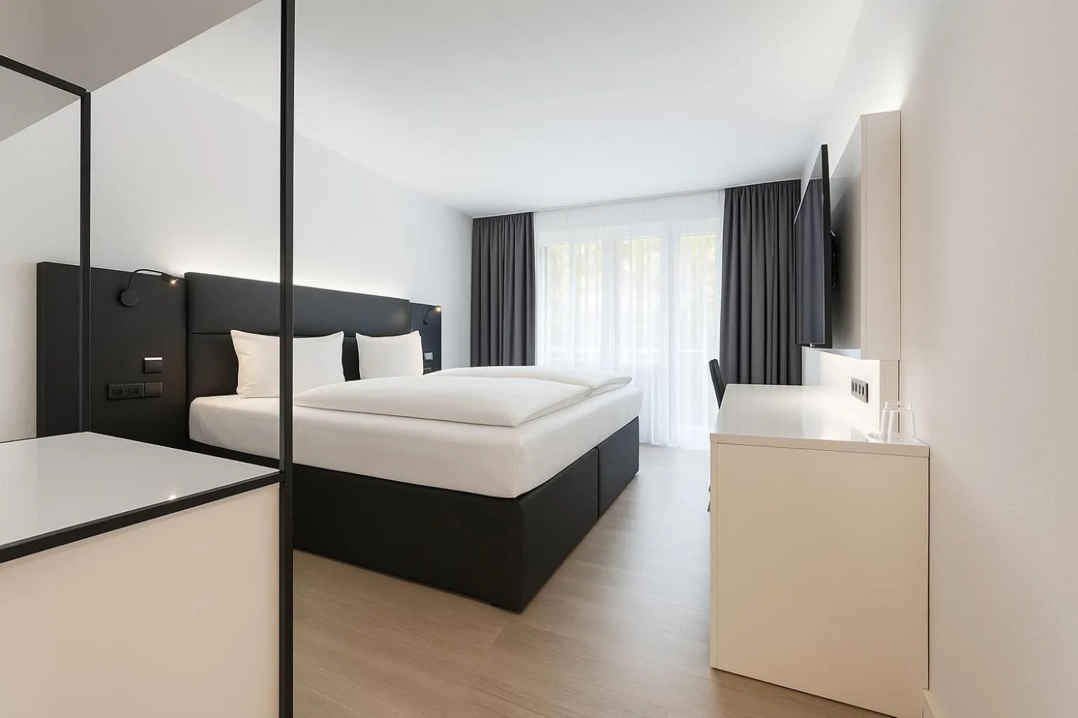 Photo of the whole room, Bed in DORMERO Hotel Weimar