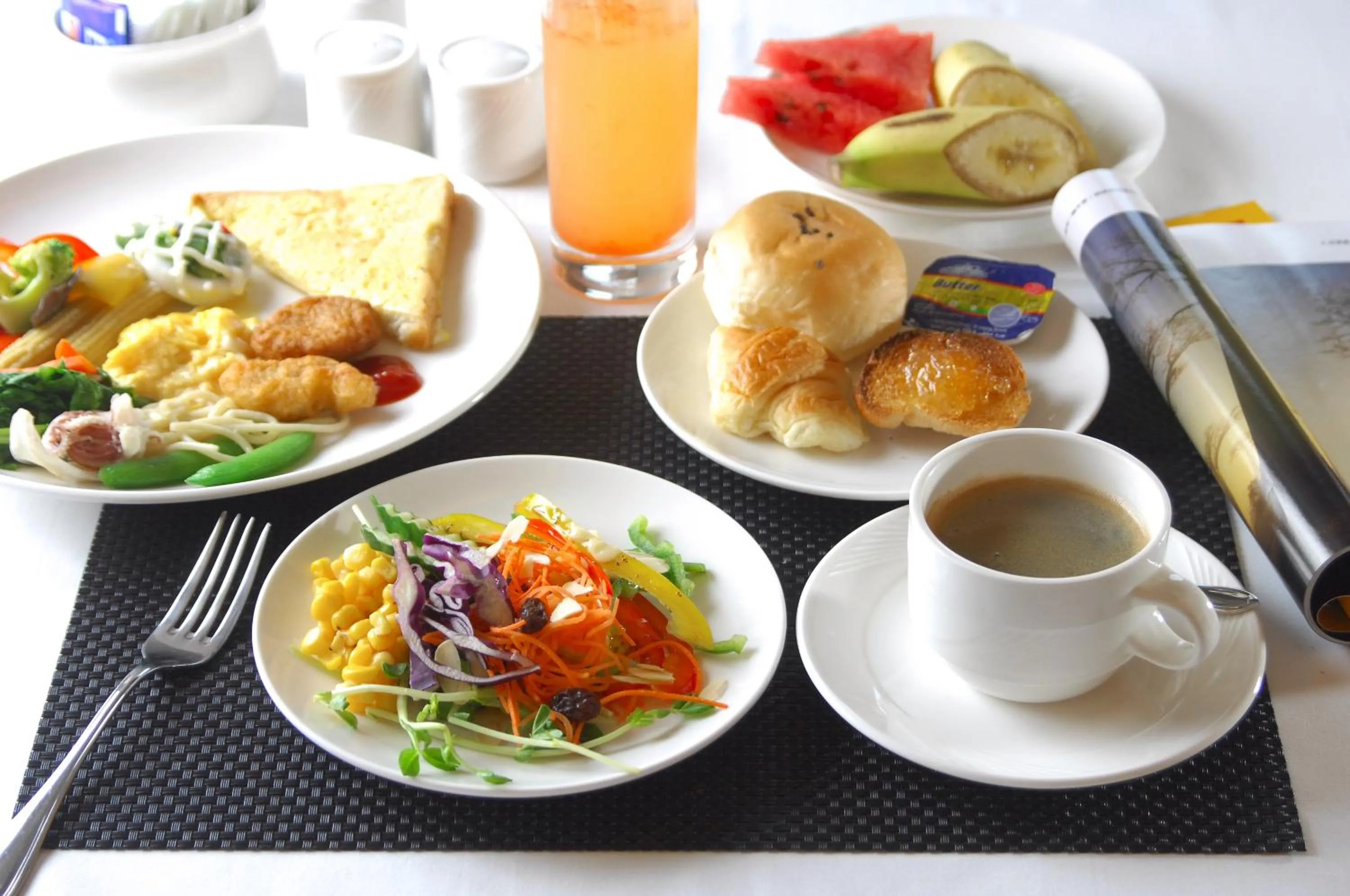 Food and drinks in Academy Hotel