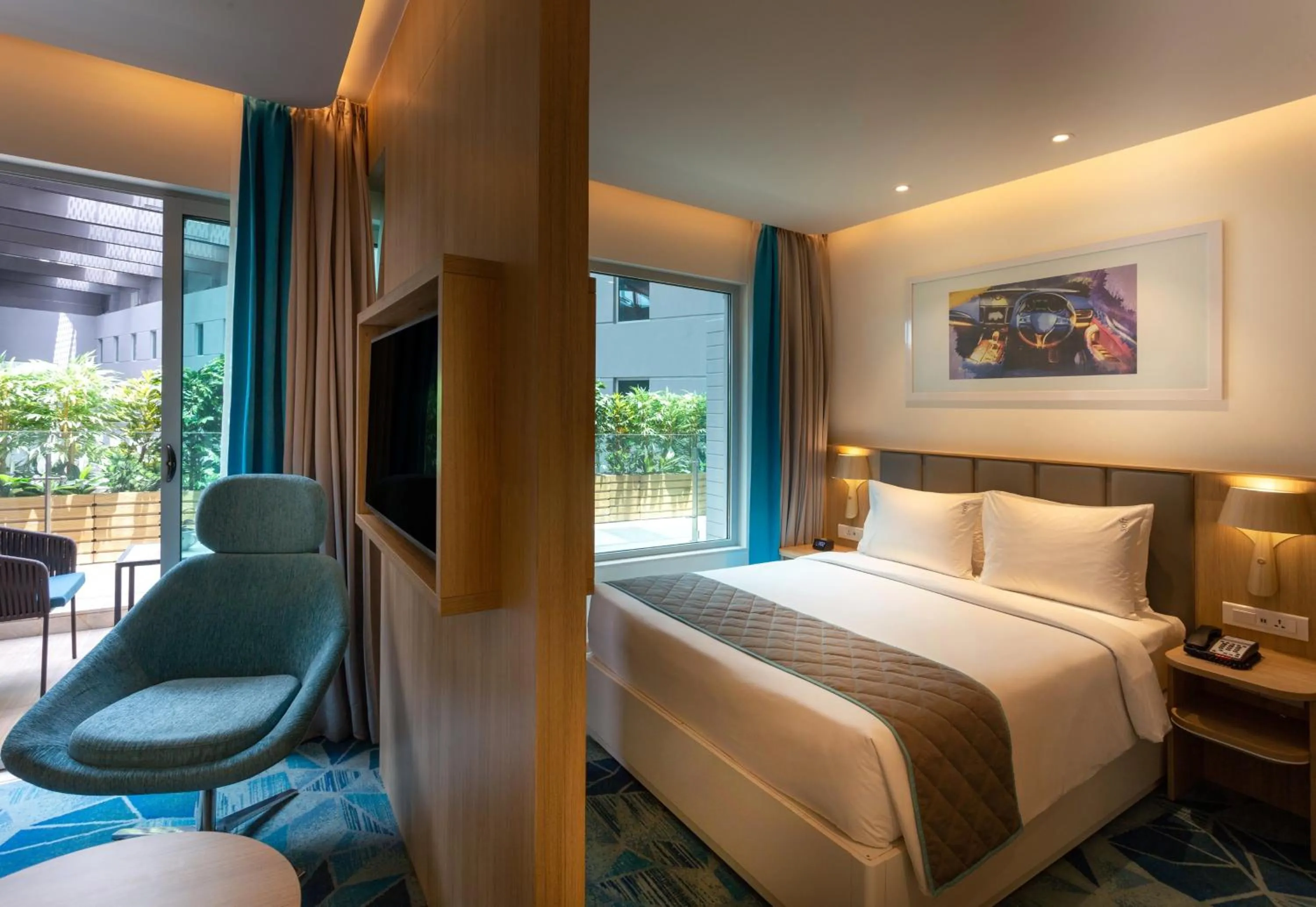 Photo of the whole room, Bed in Holiday Inn Express & Suites Bengaluru Old Madras Road by IHG