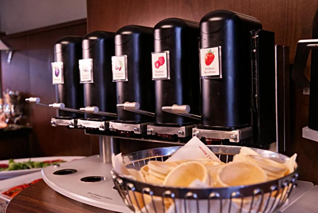 Breakfast in Hotel-Restaurant Fück