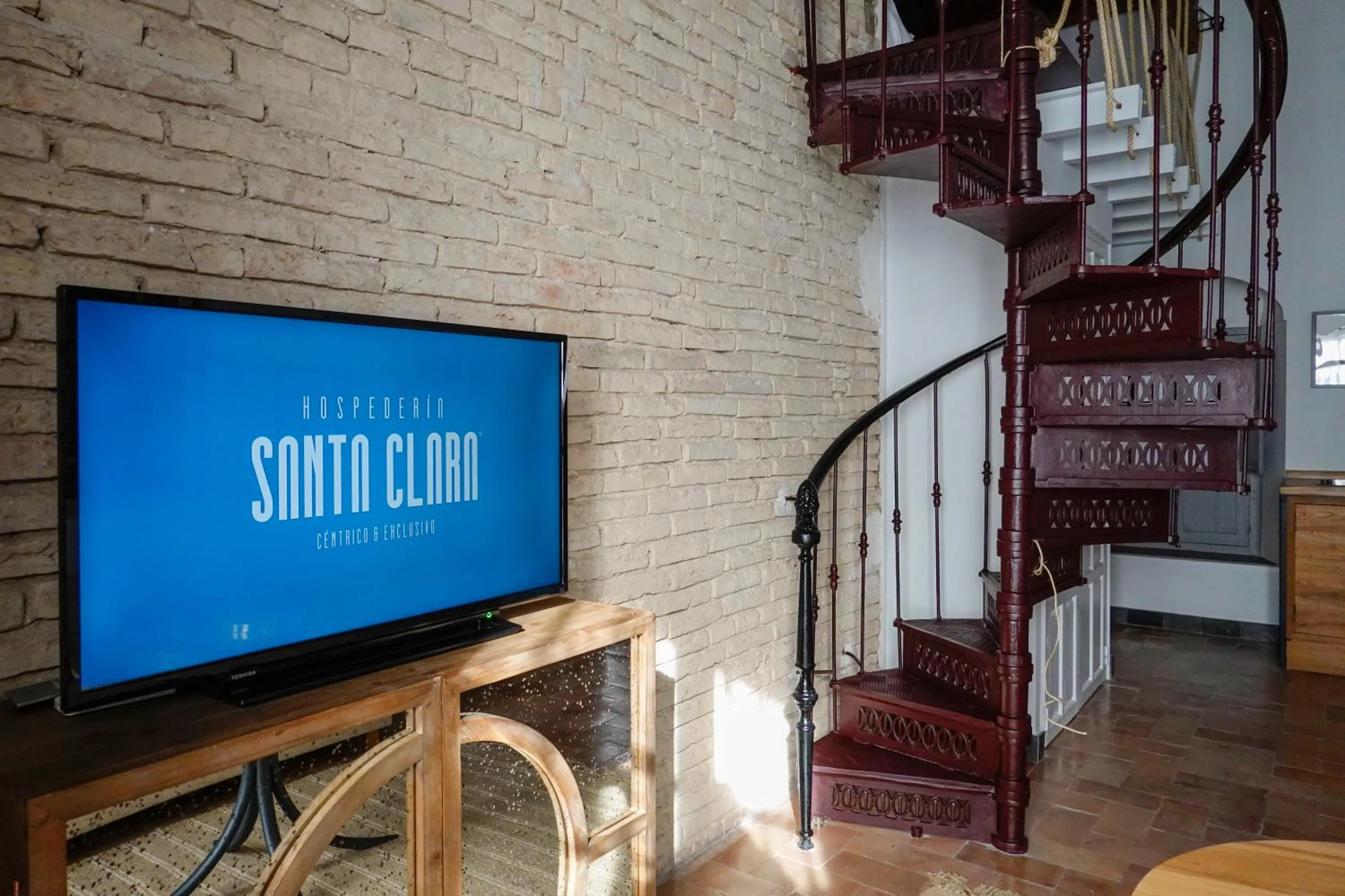 TV and multimedia in Hospederia Santa Clara