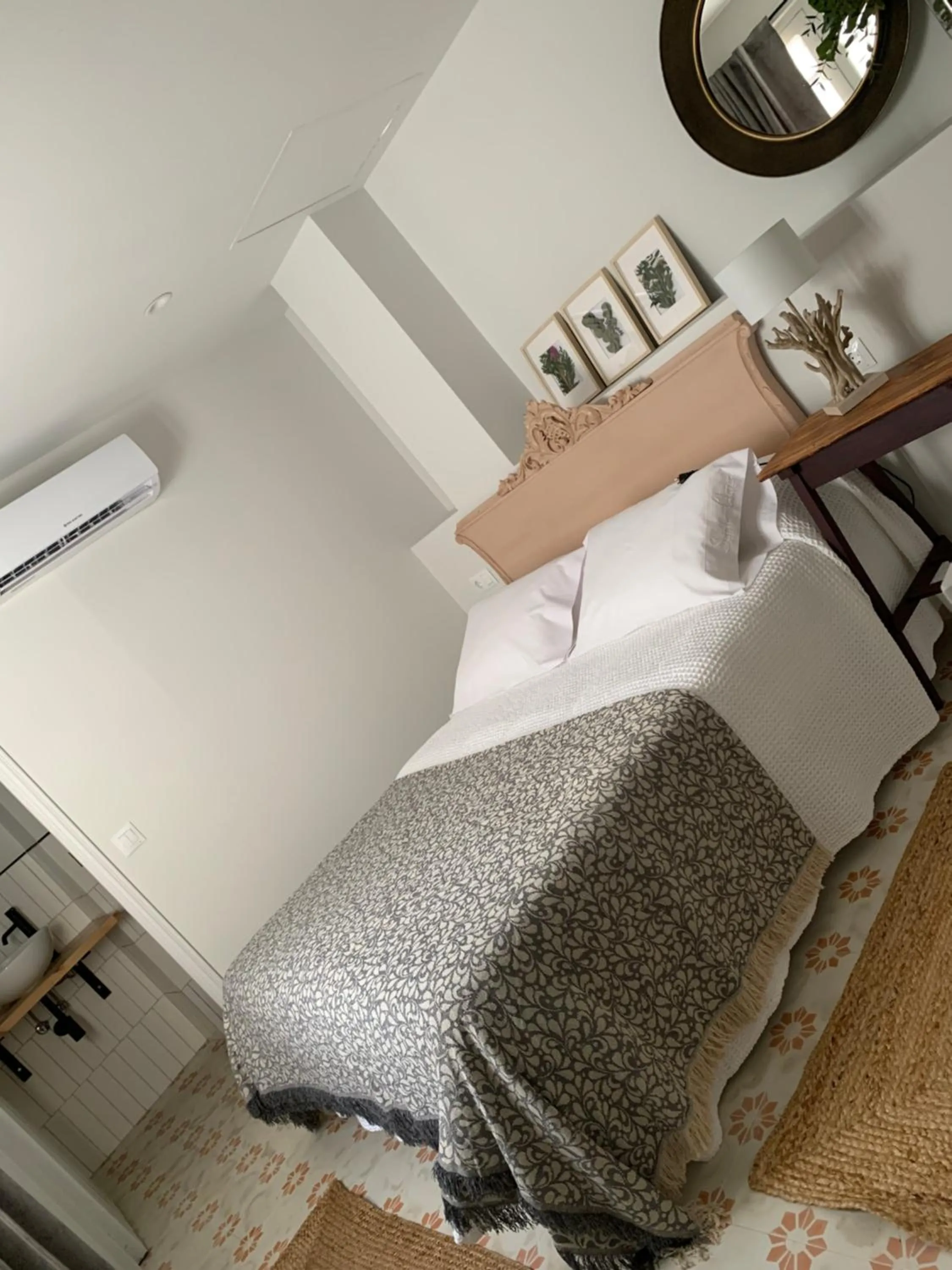 Photo of the whole room, Bed in Hospederia Santa Clara