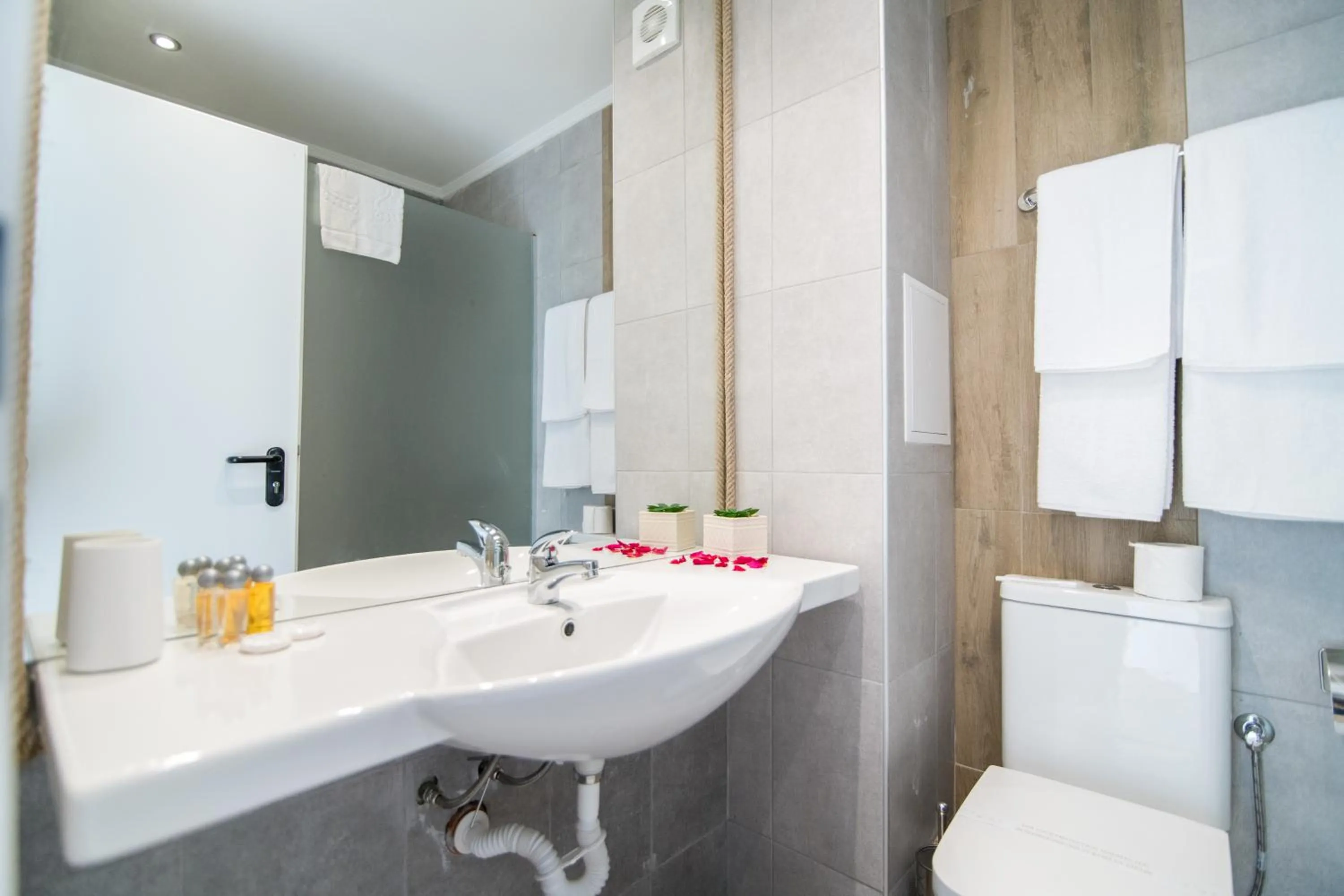 Bathroom in Cinema Hotel