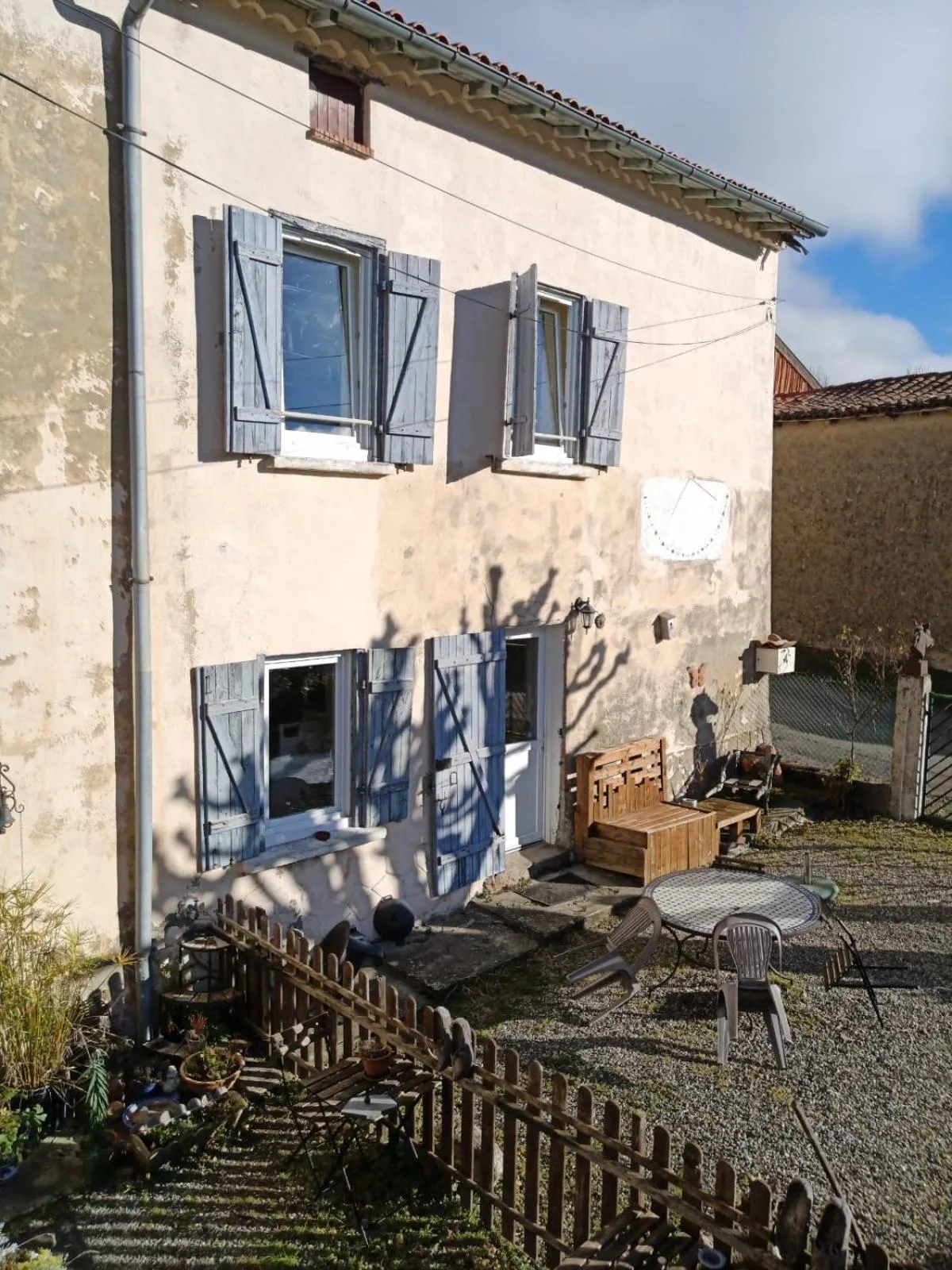 Patio in Infocus-Du-Sud