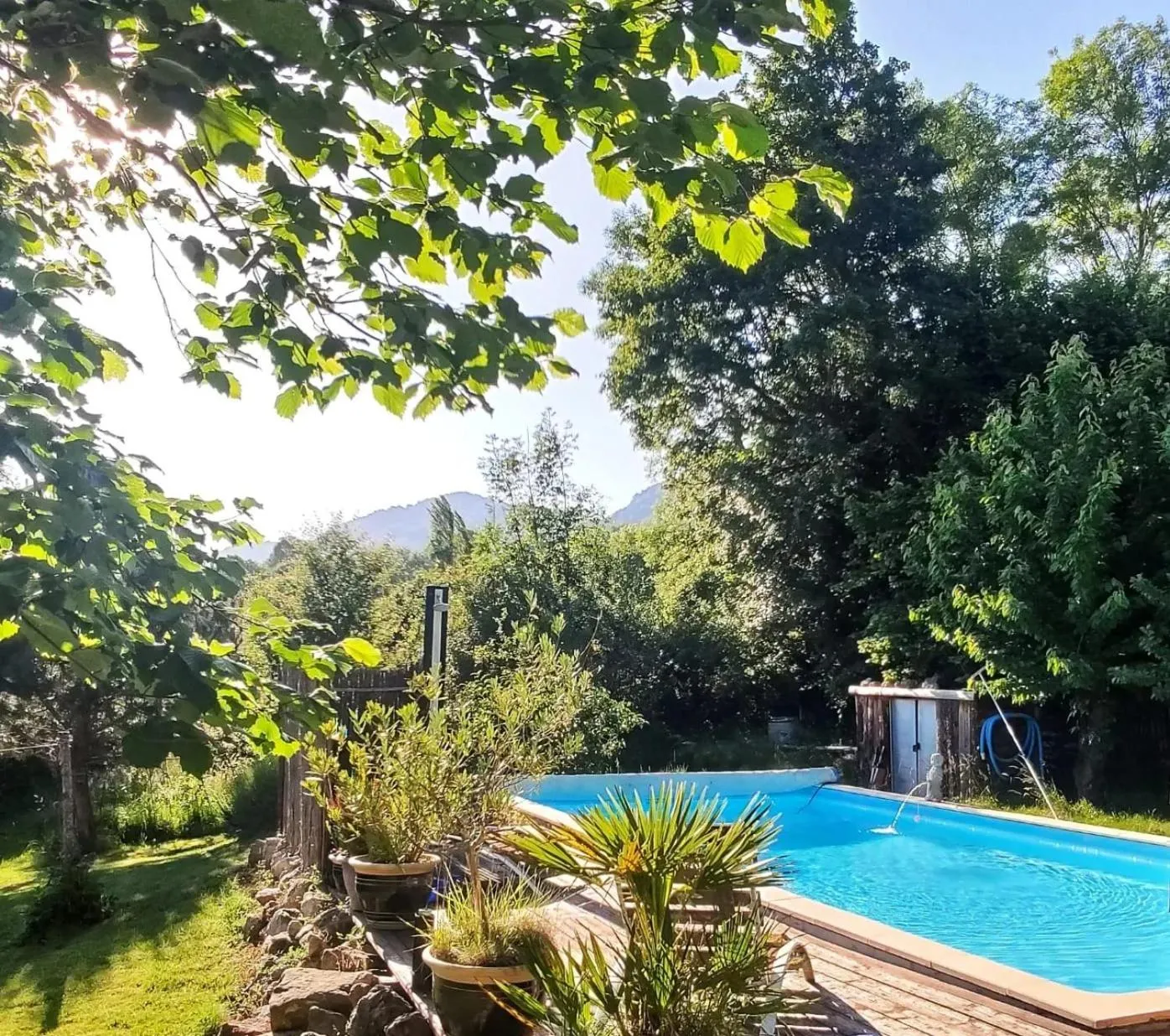 Swimming pool in Infocus-Du-Sud