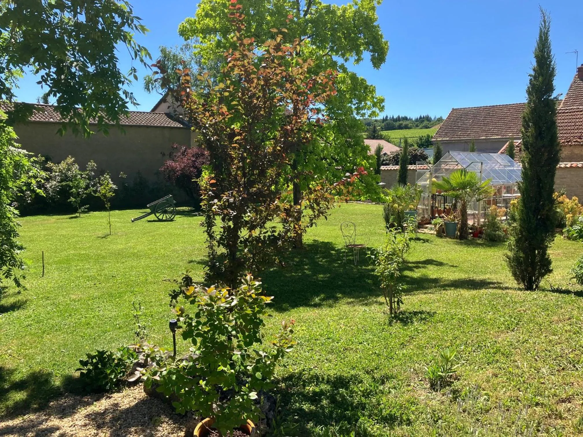 Garden in Le Clos De Quintaine Chambres d'Hôtes