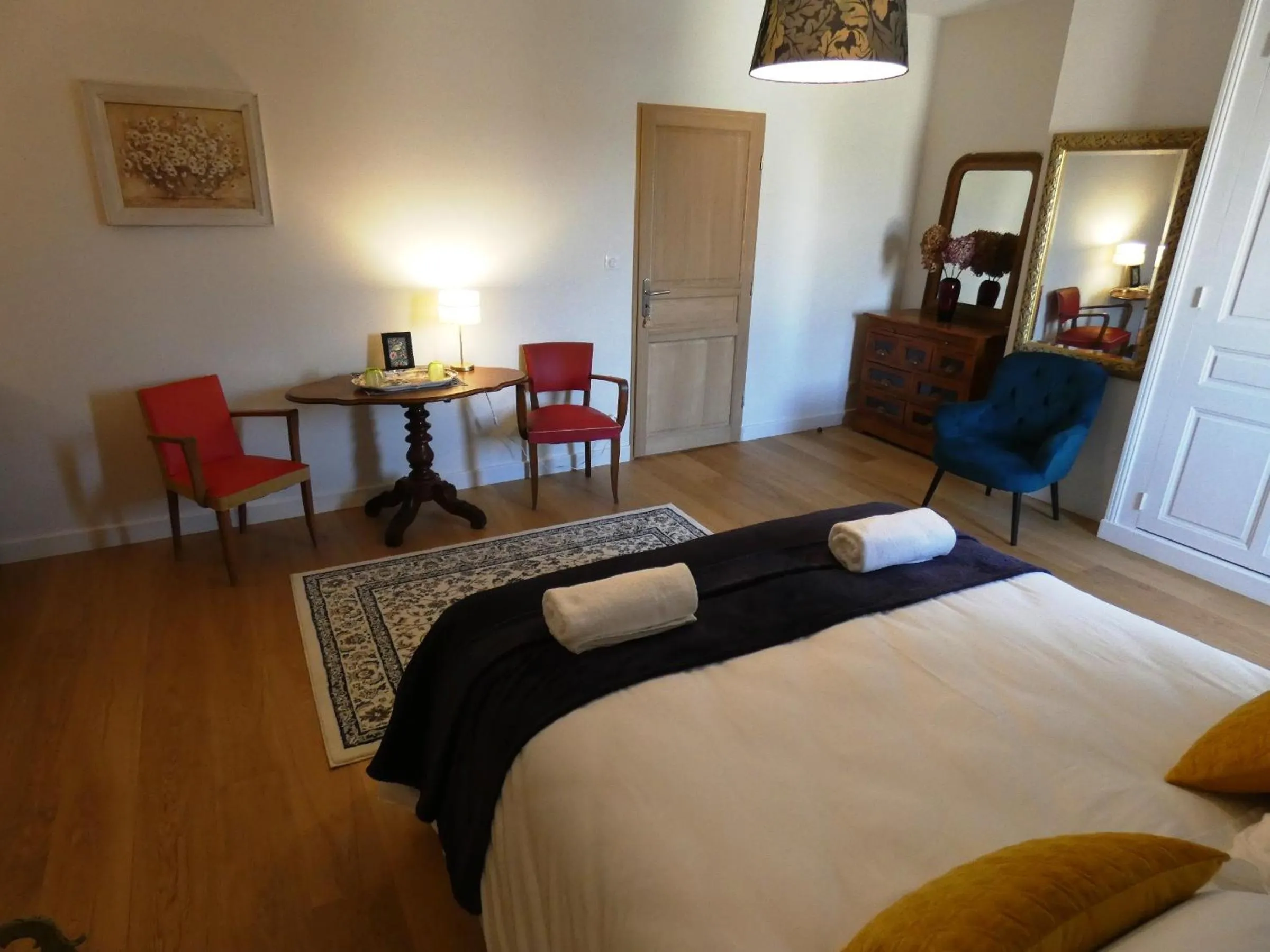 Photo of the whole room, Bed in Le Clos De Quintaine Chambres d'Hôtes