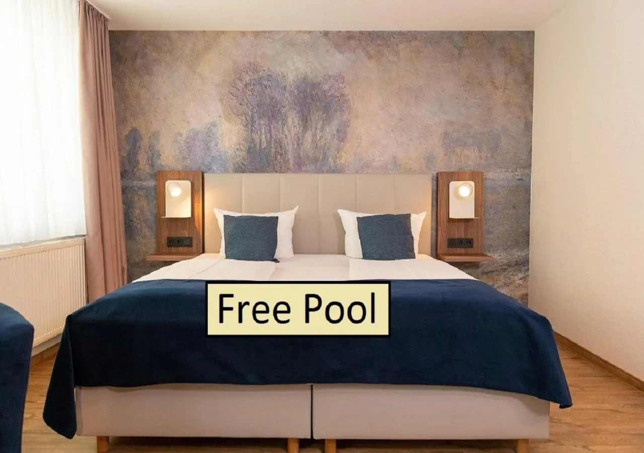 Bedroom, Bed in Art Hotel Aachen