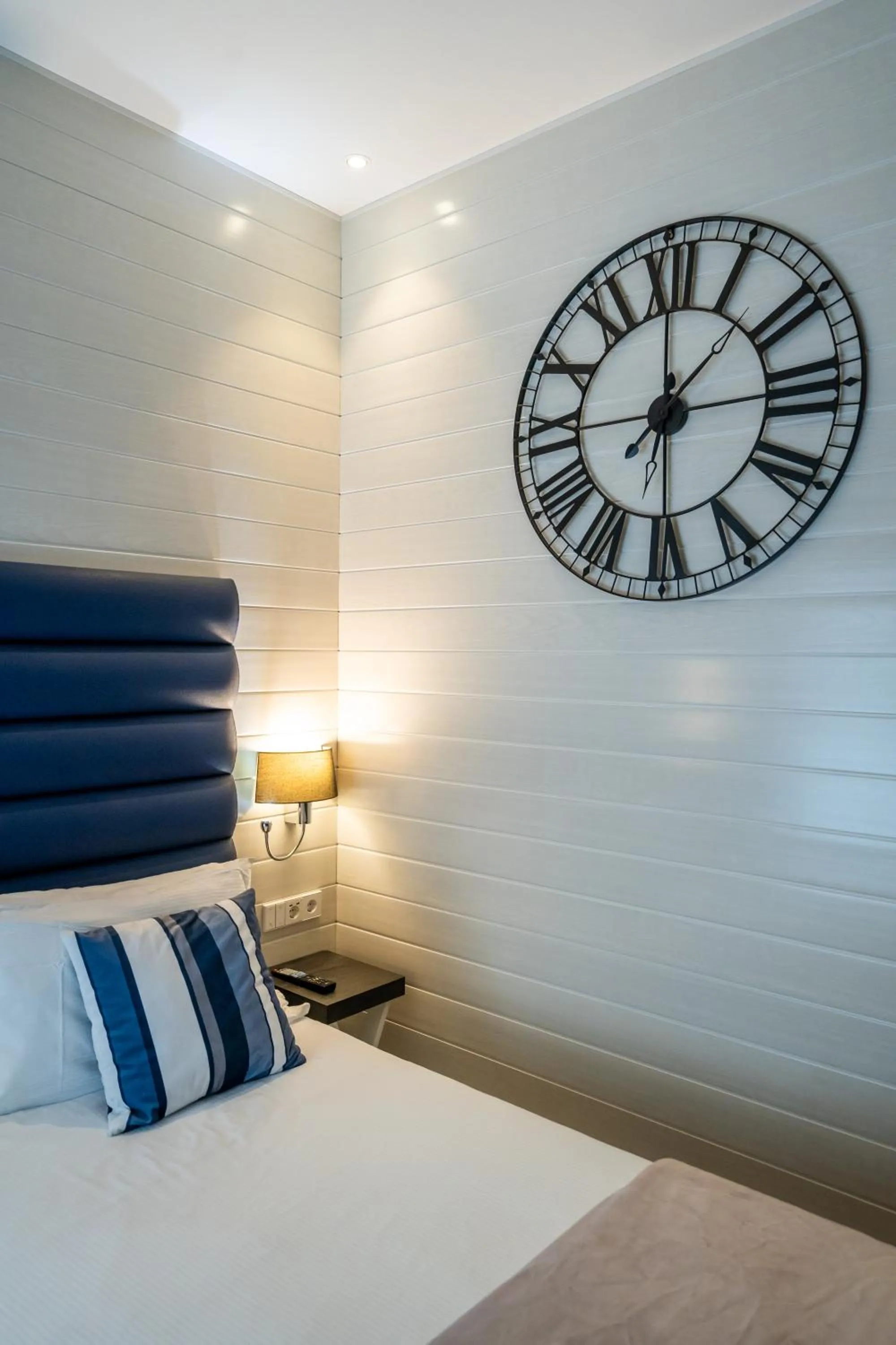 Bedroom, Bed in Abba San Sebastián Hotel