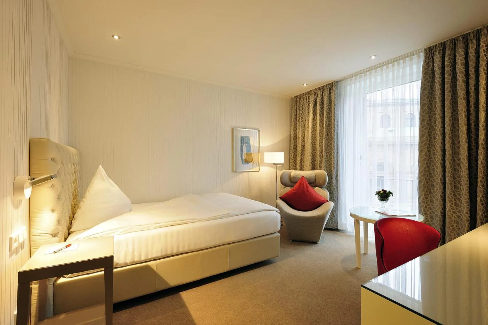 Bed in Kastens Hotel Luisenhof