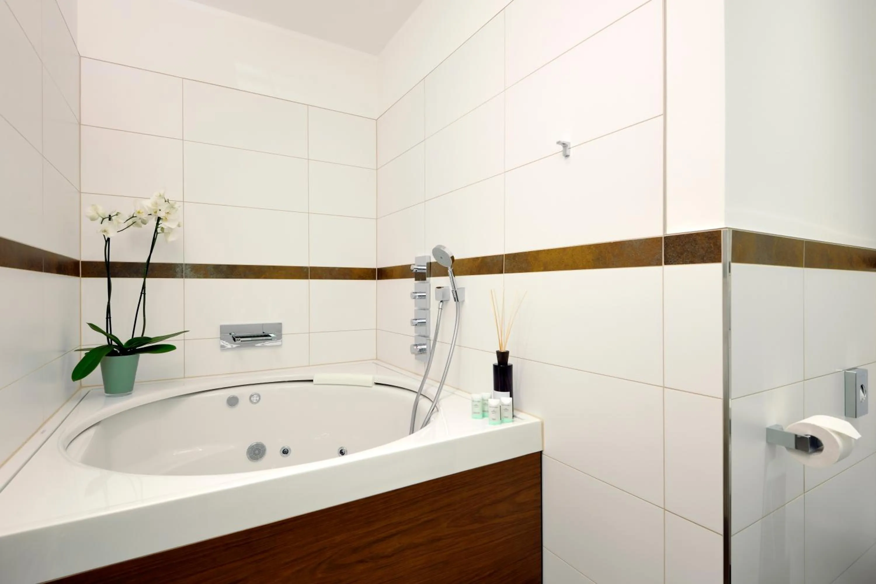 Bathroom in Kastens Hotel Luisenhof