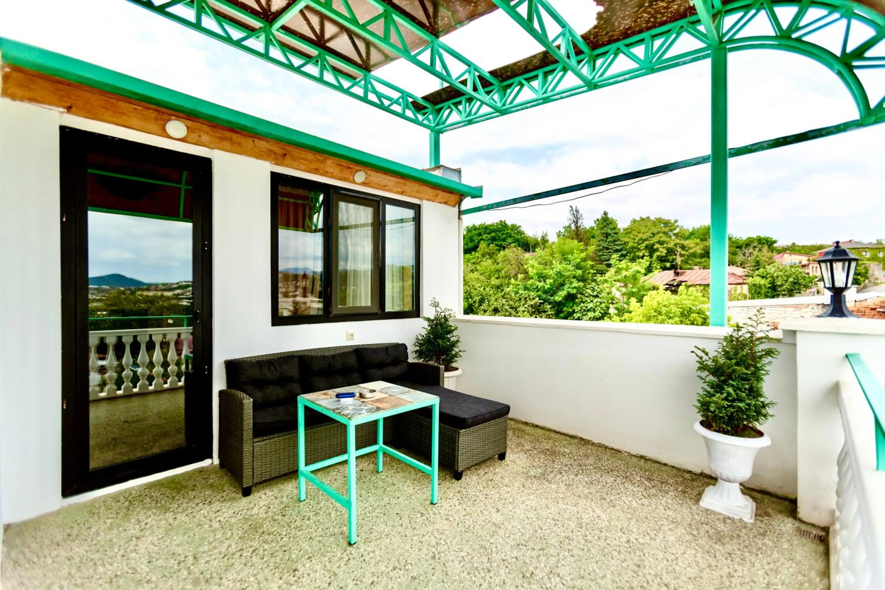 Bird's eye view in Hotel History