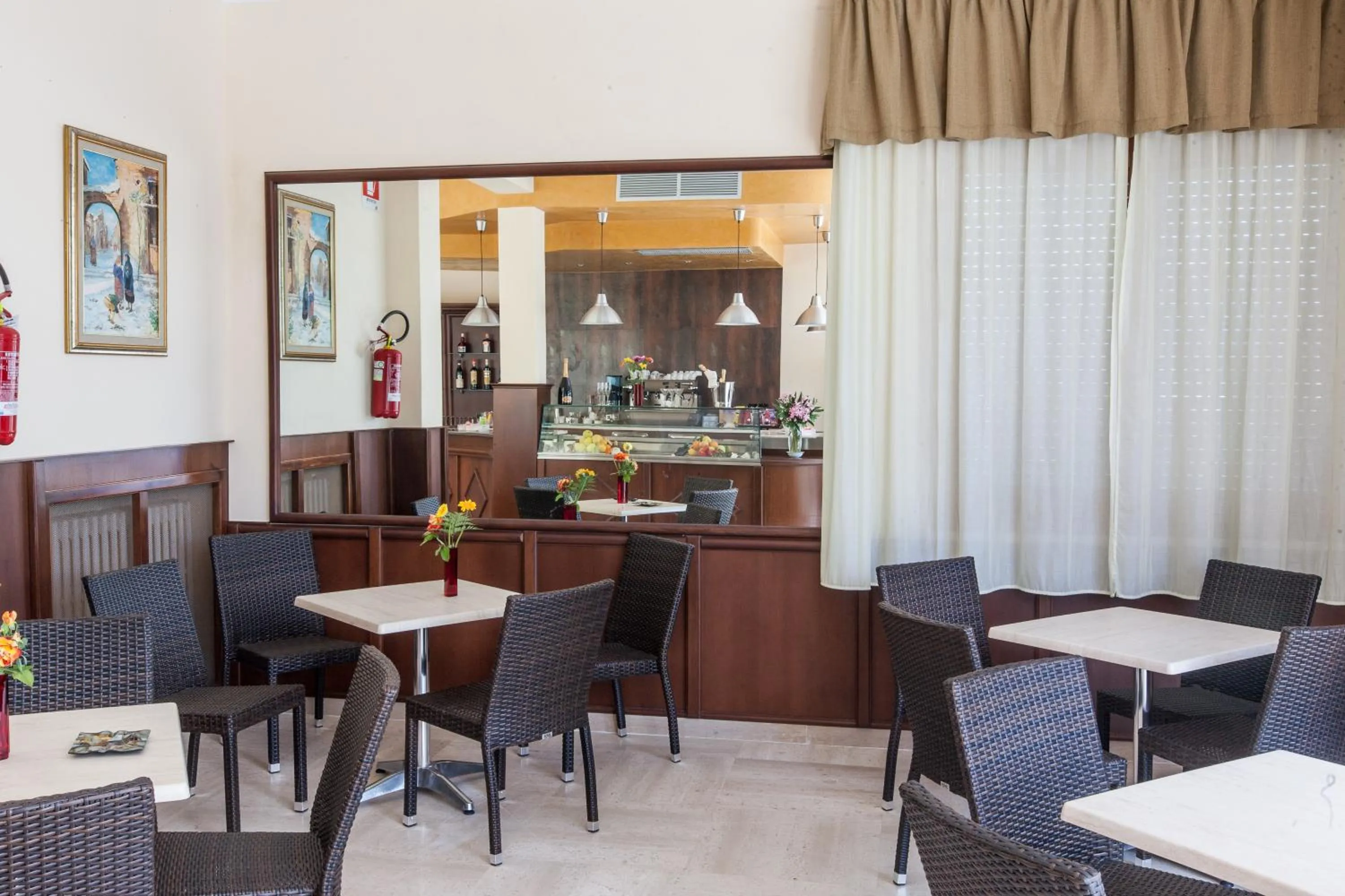 Restaurant/places to eat in Villa Hotel Del Sole