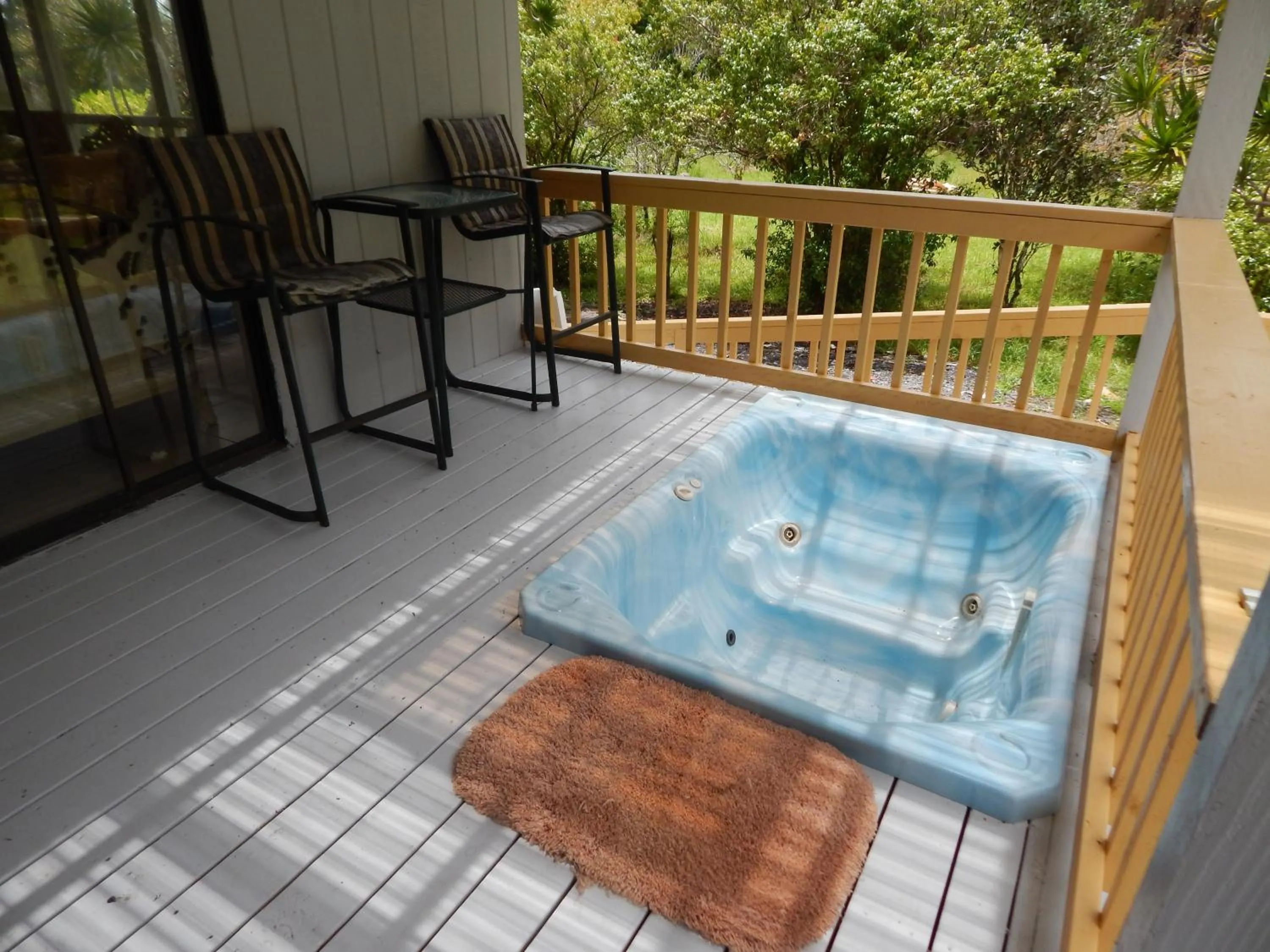Hot Tub in Fern Forest Getaway