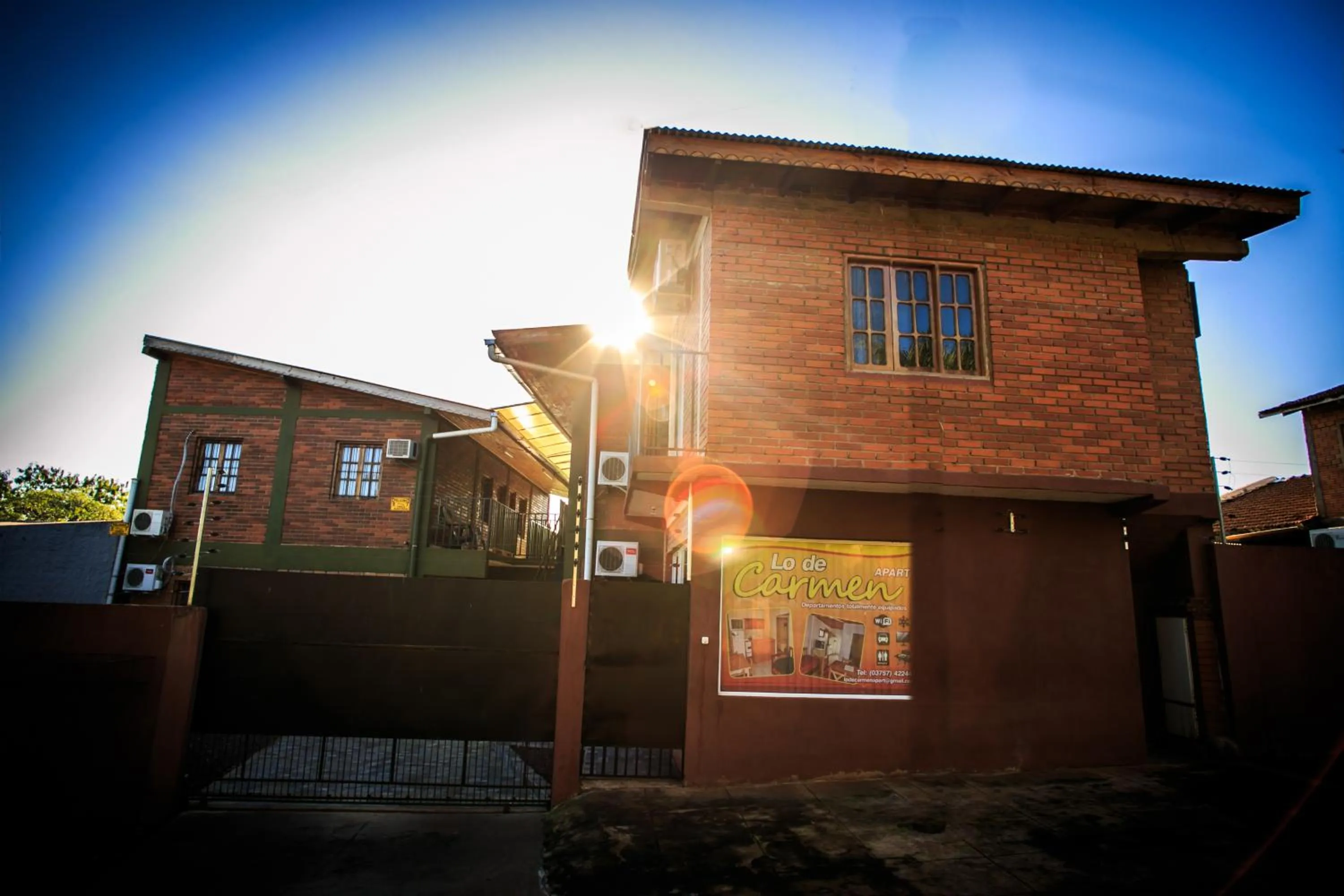Facade/entrance in Lo de Carmen Apart