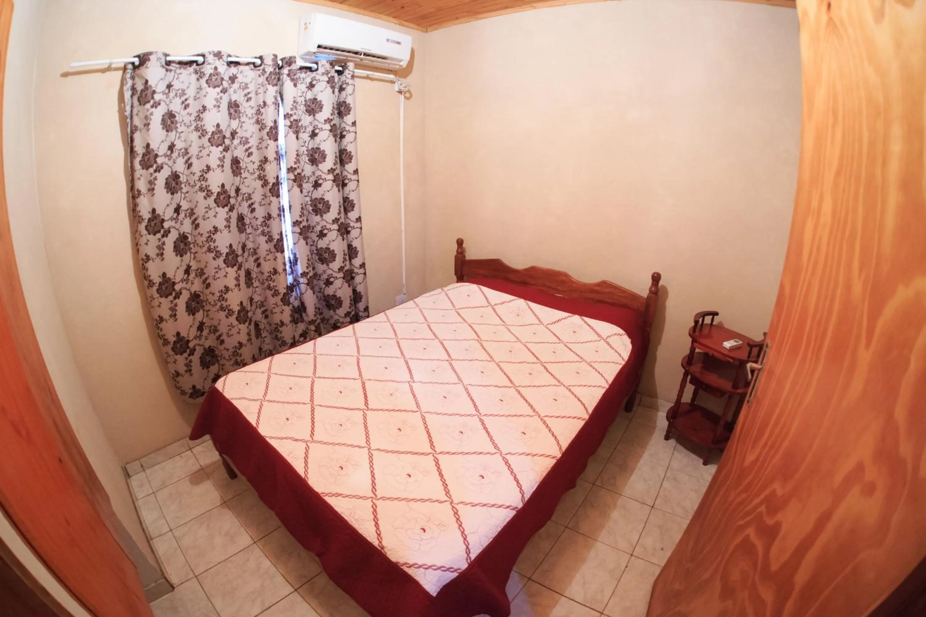 Photo of the whole room, Bed in Lo de Carmen Apart