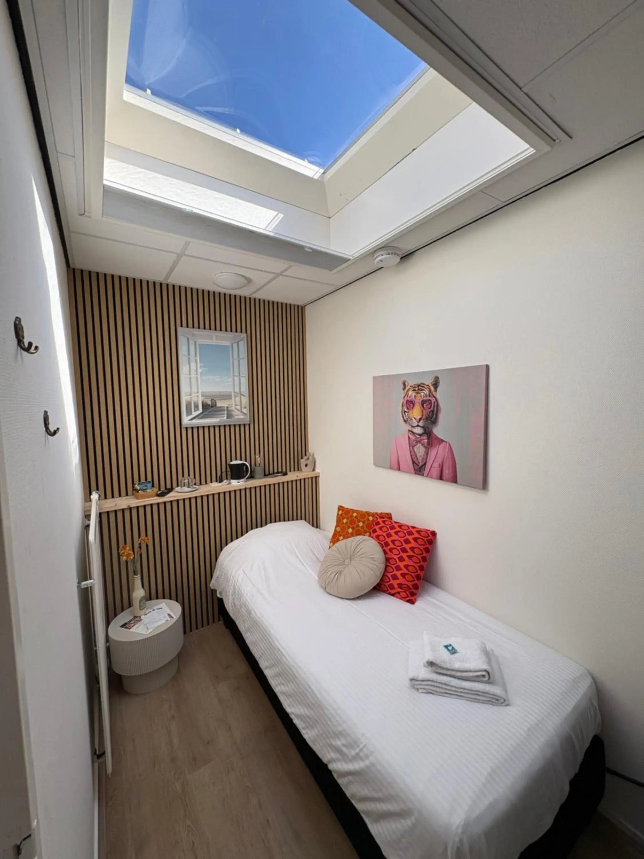 Small Single Room - single occupancy in Hotel-Restaurant De Walvisvaarder Small Single Room - single occupancy in Hotel-Restaurant De Walvisvaarder