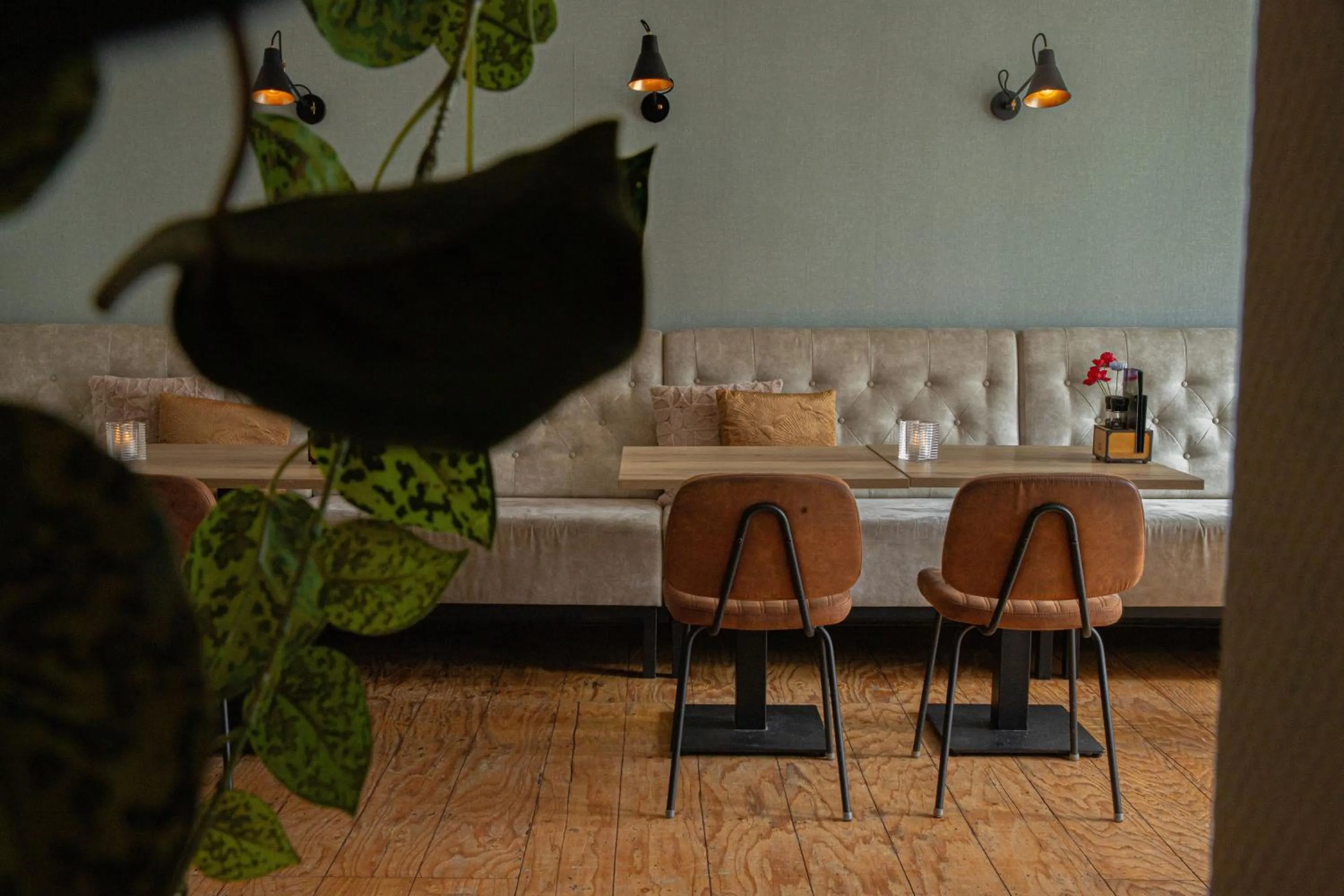 Restaurant/places to eat in Hotel-Restaurant De Walvisvaarder