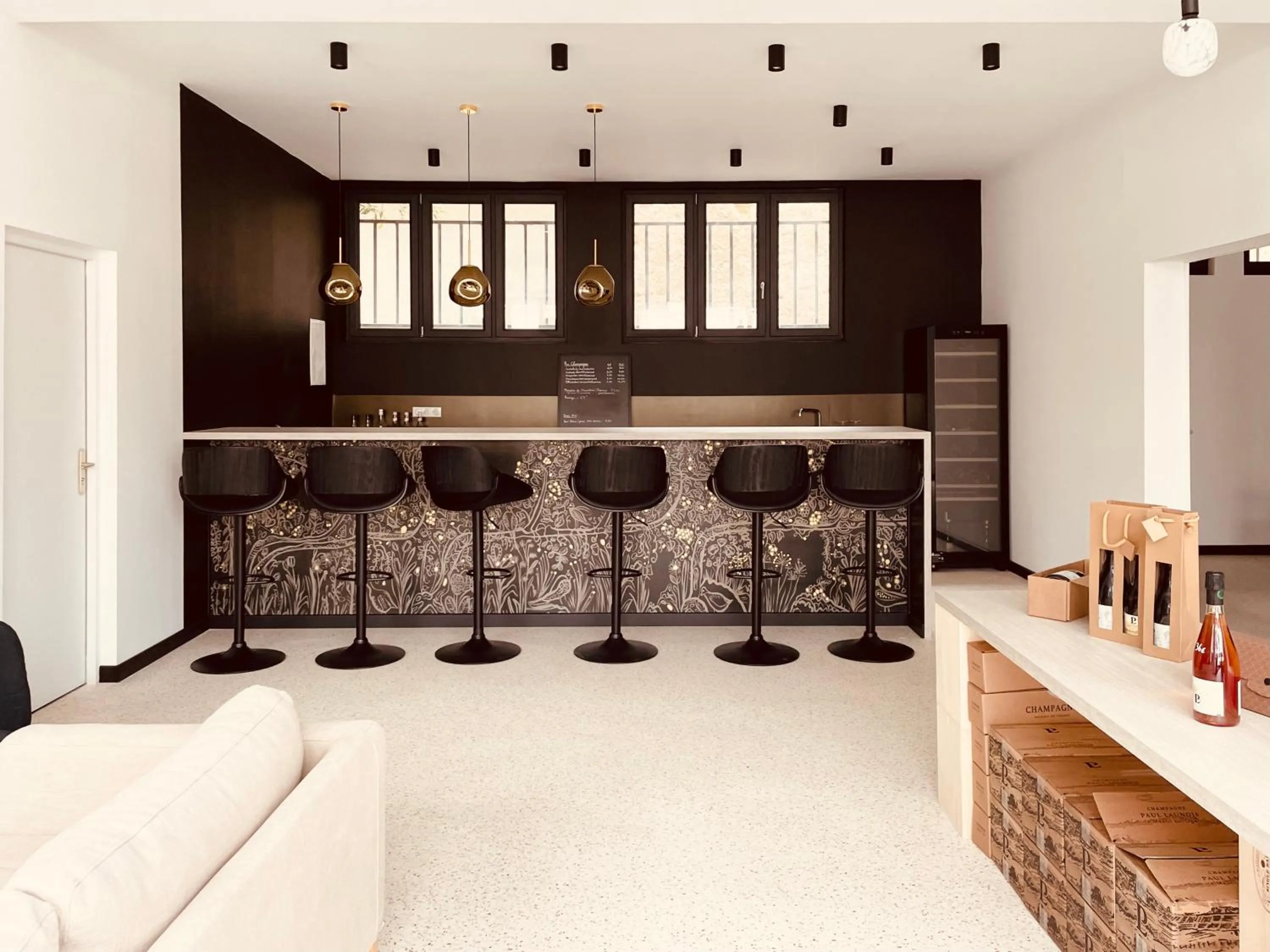 Restaurant/places to eat in Les Cépages