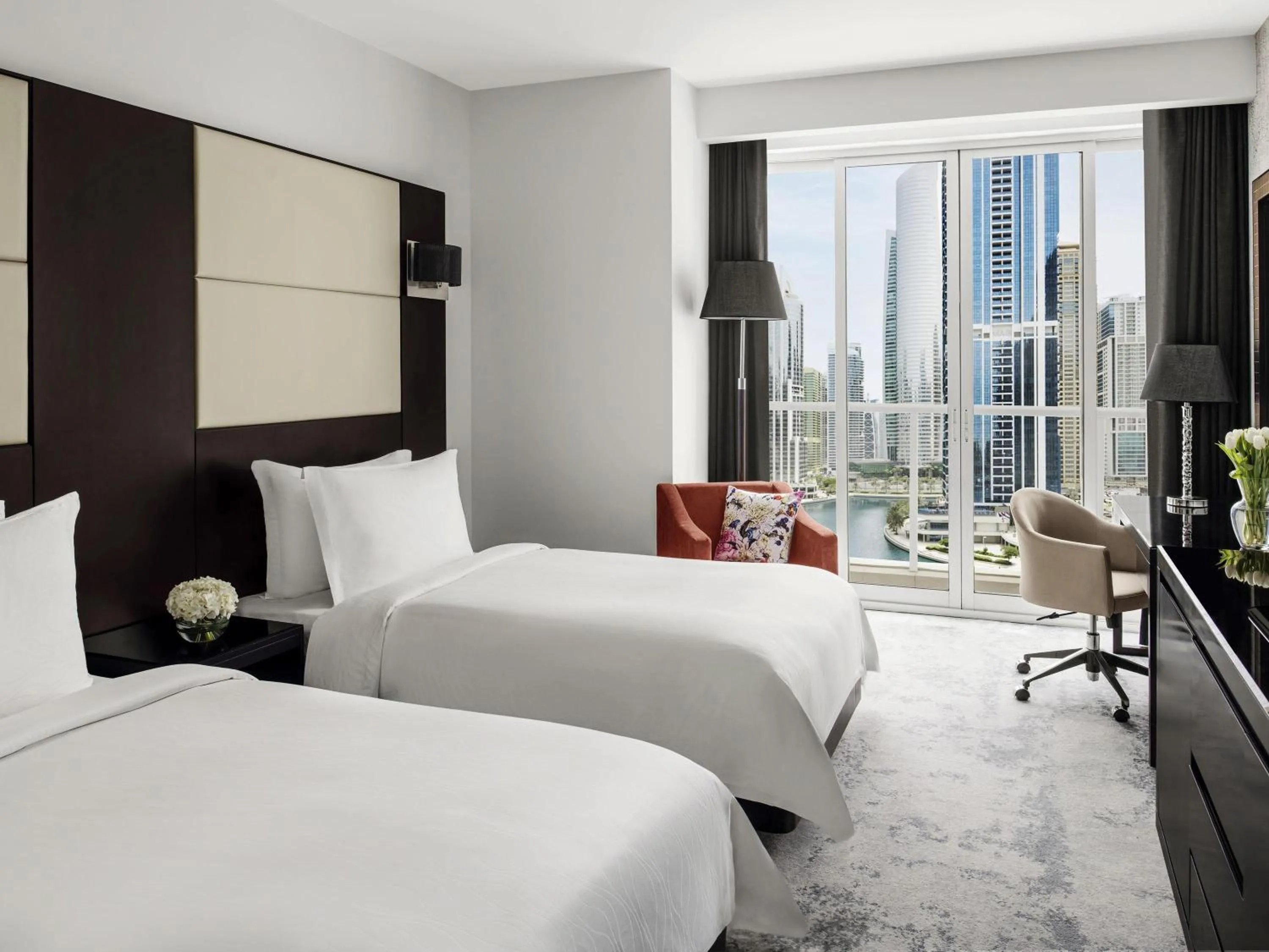 Bedroom, Bed in Mövenpick Hotel Jumeirah Lakes Towers Dubai