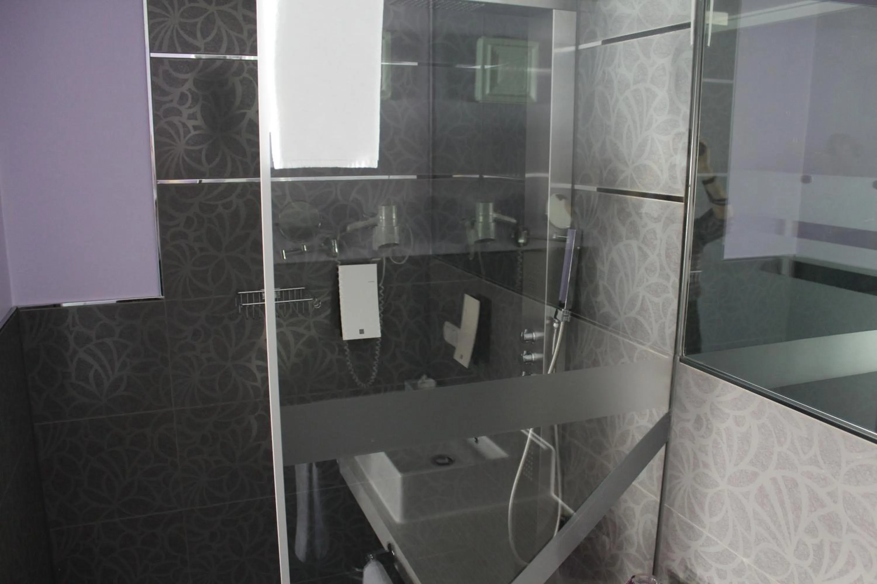 Bathroom in Amiga Hotel München Messe