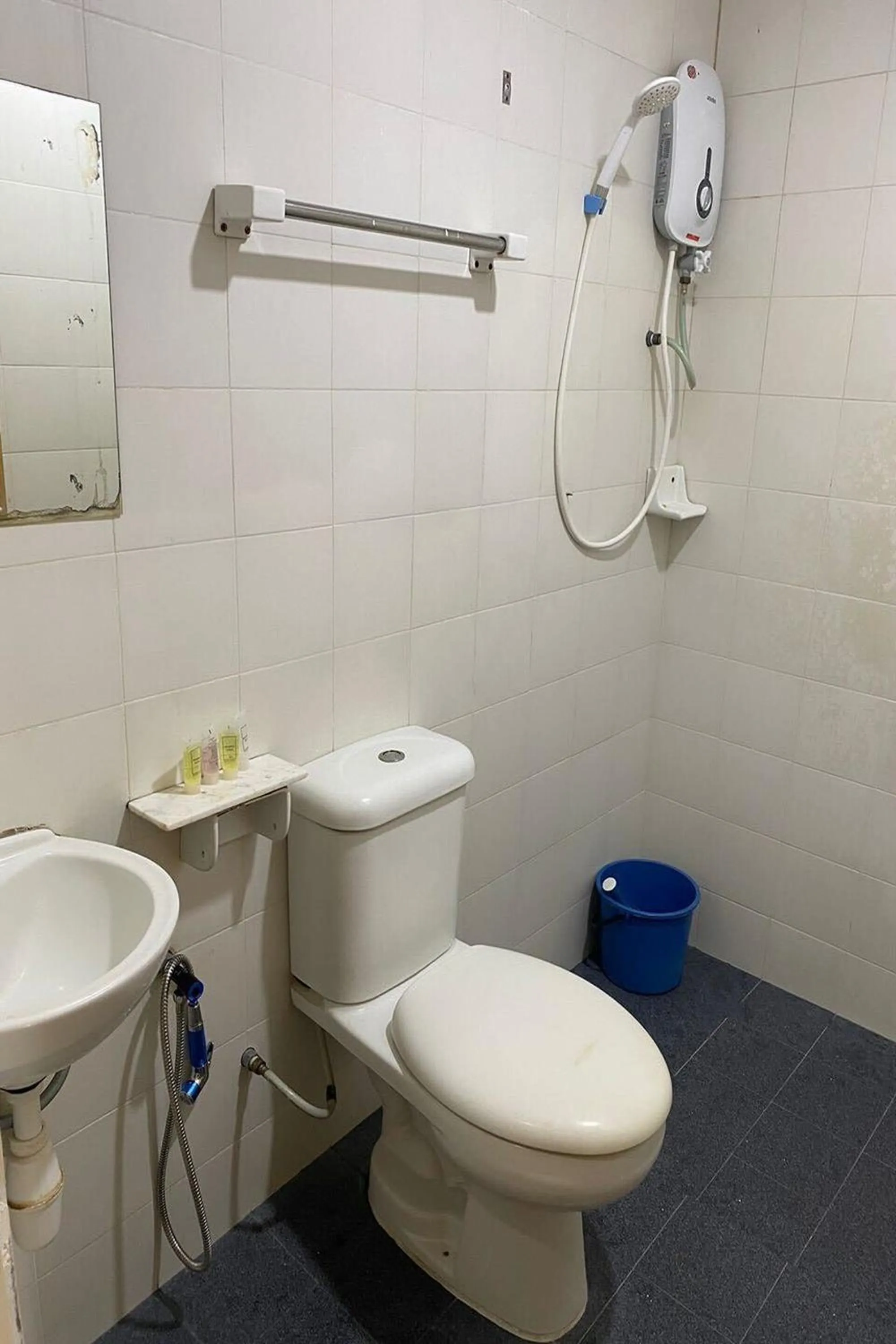 Bathroom in Corrie Chalet Pantai Cenang Langkawi