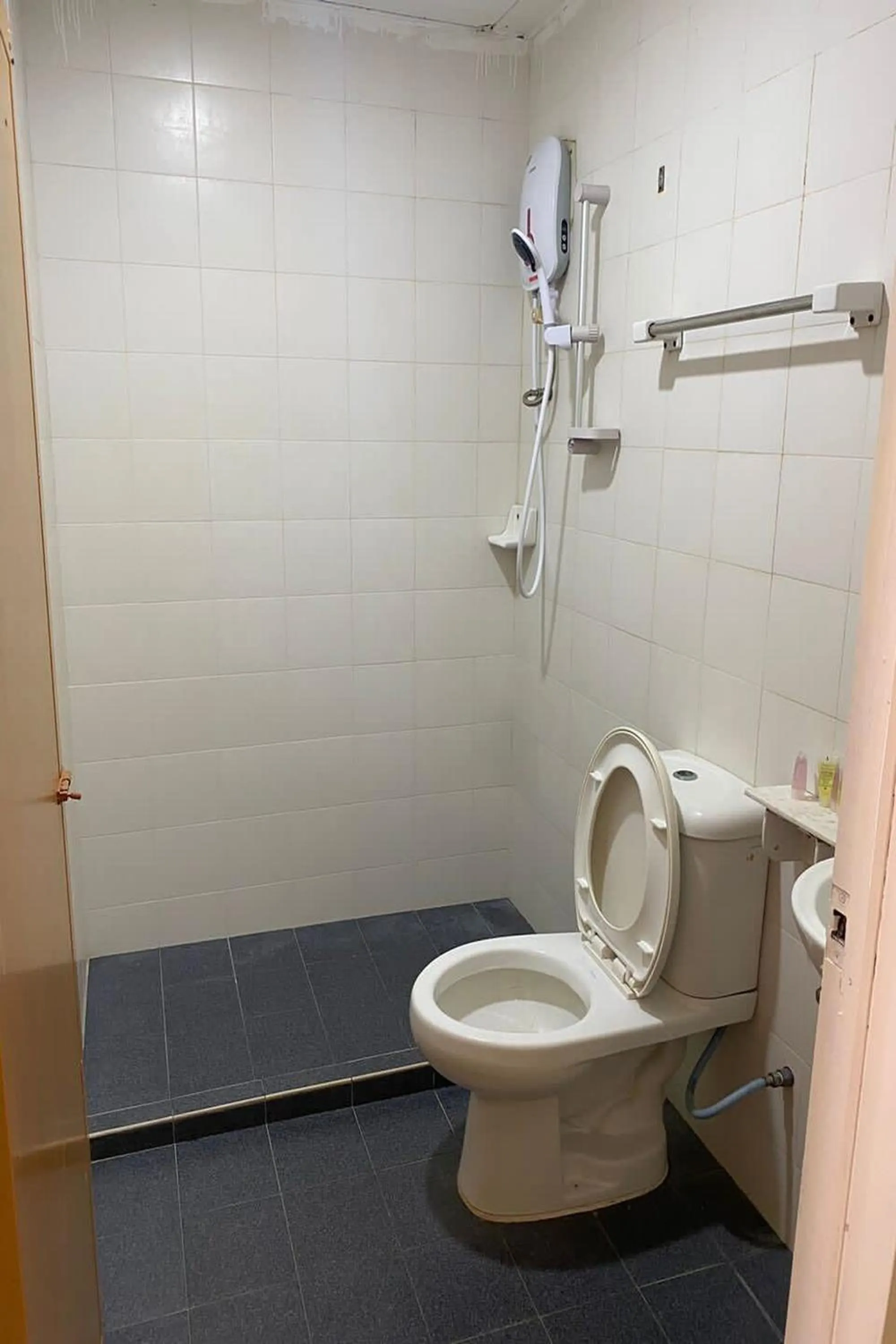 Bathroom in Corrie Chalet Pantai Cenang Langkawi