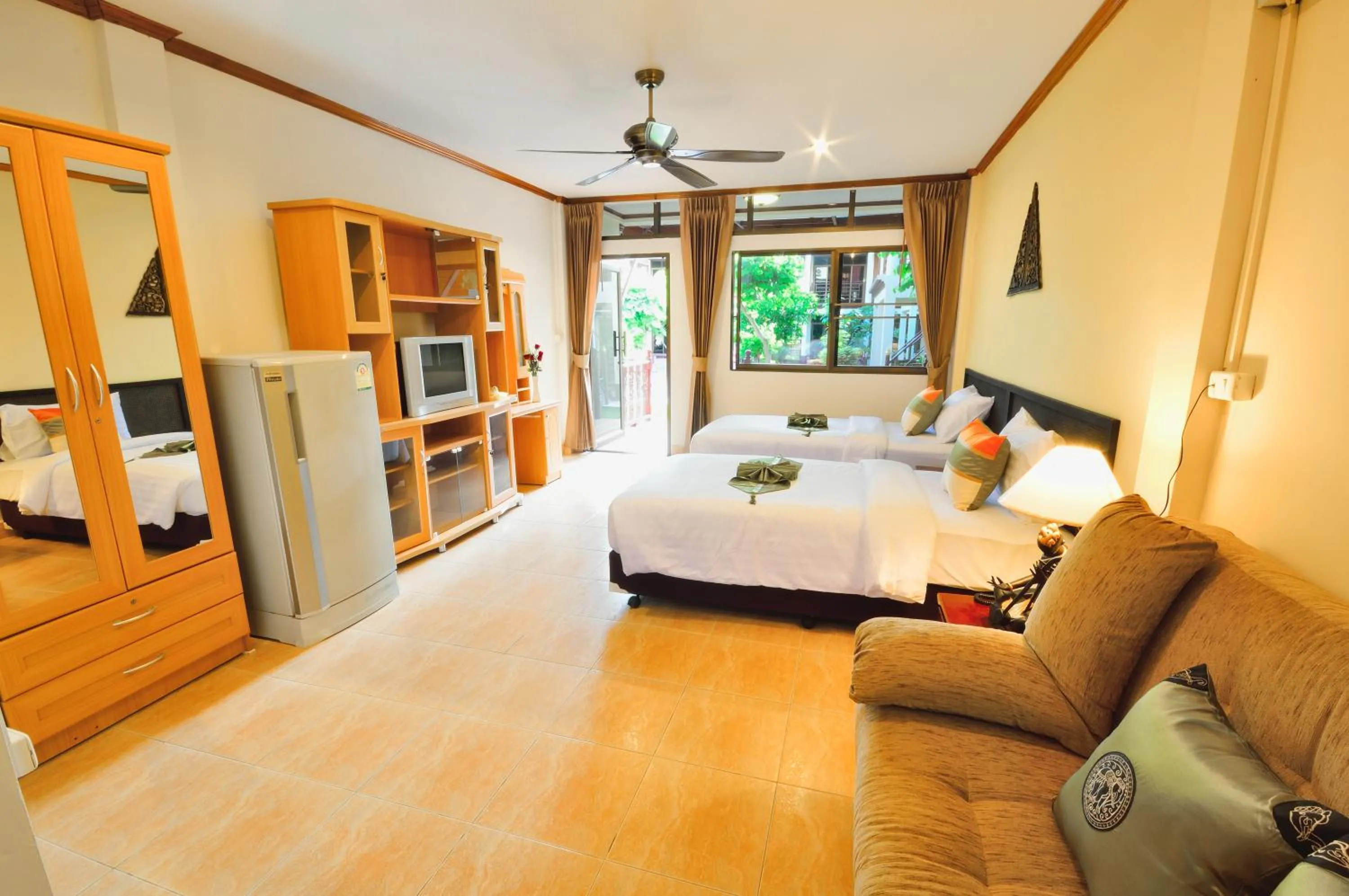 Photo of the whole room in Avila Resort Pattaya