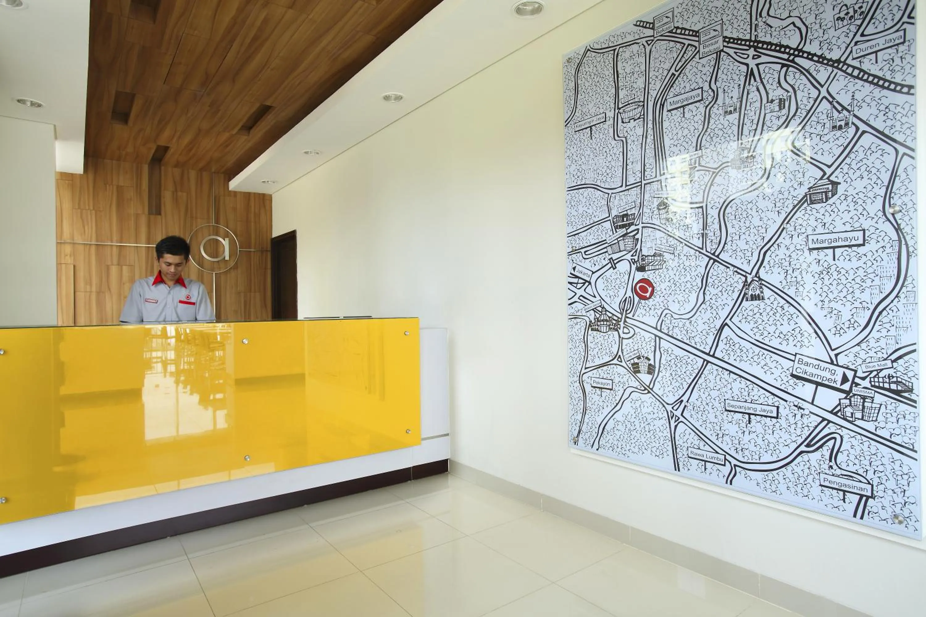 Lobby or reception in Amaris Hotel Bekasi Barat