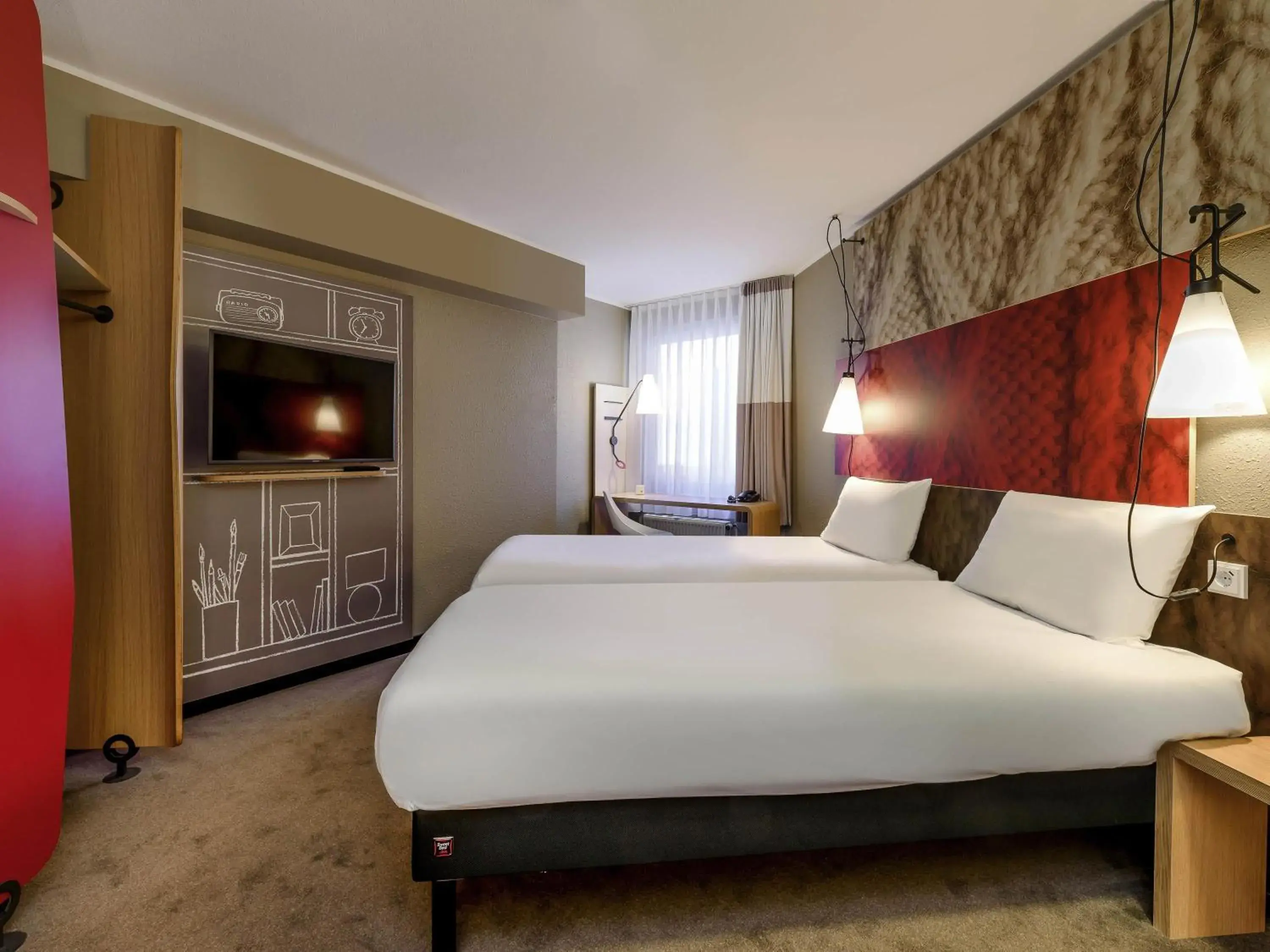 Superior Twin Room in ibis Frankfurt Centrum Superior Twin Room in ibis Frankfurt Centrum