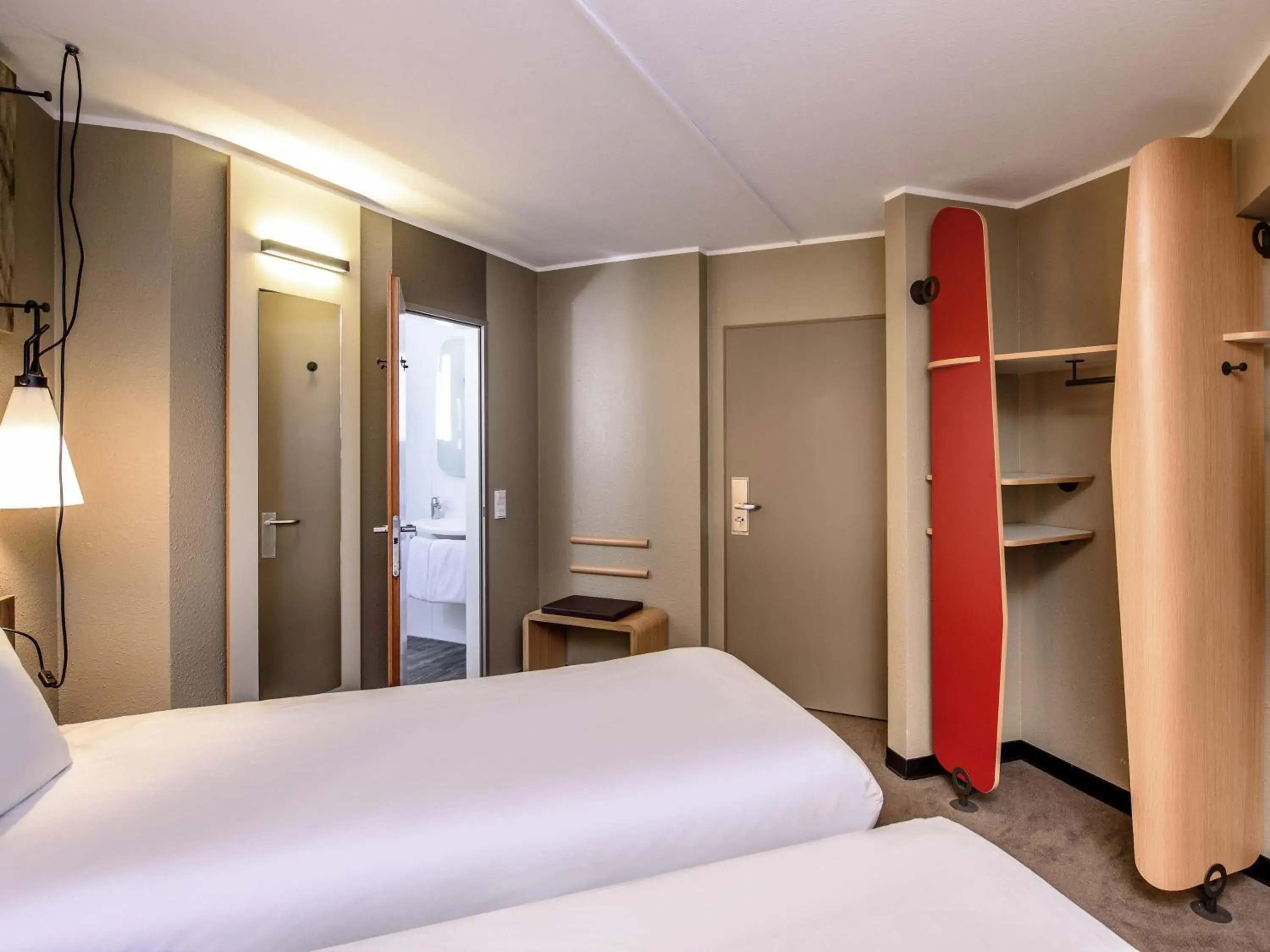 Superior Twin Room in ibis Frankfurt Centrum Superior Twin Room in ibis Frankfurt Centrum