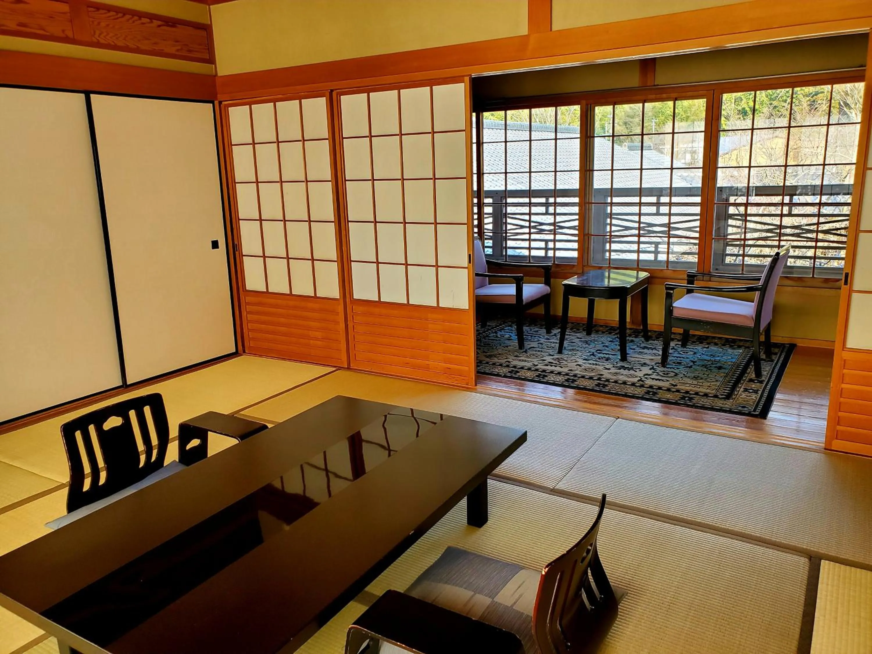 Living room in Yufuin Santoukan