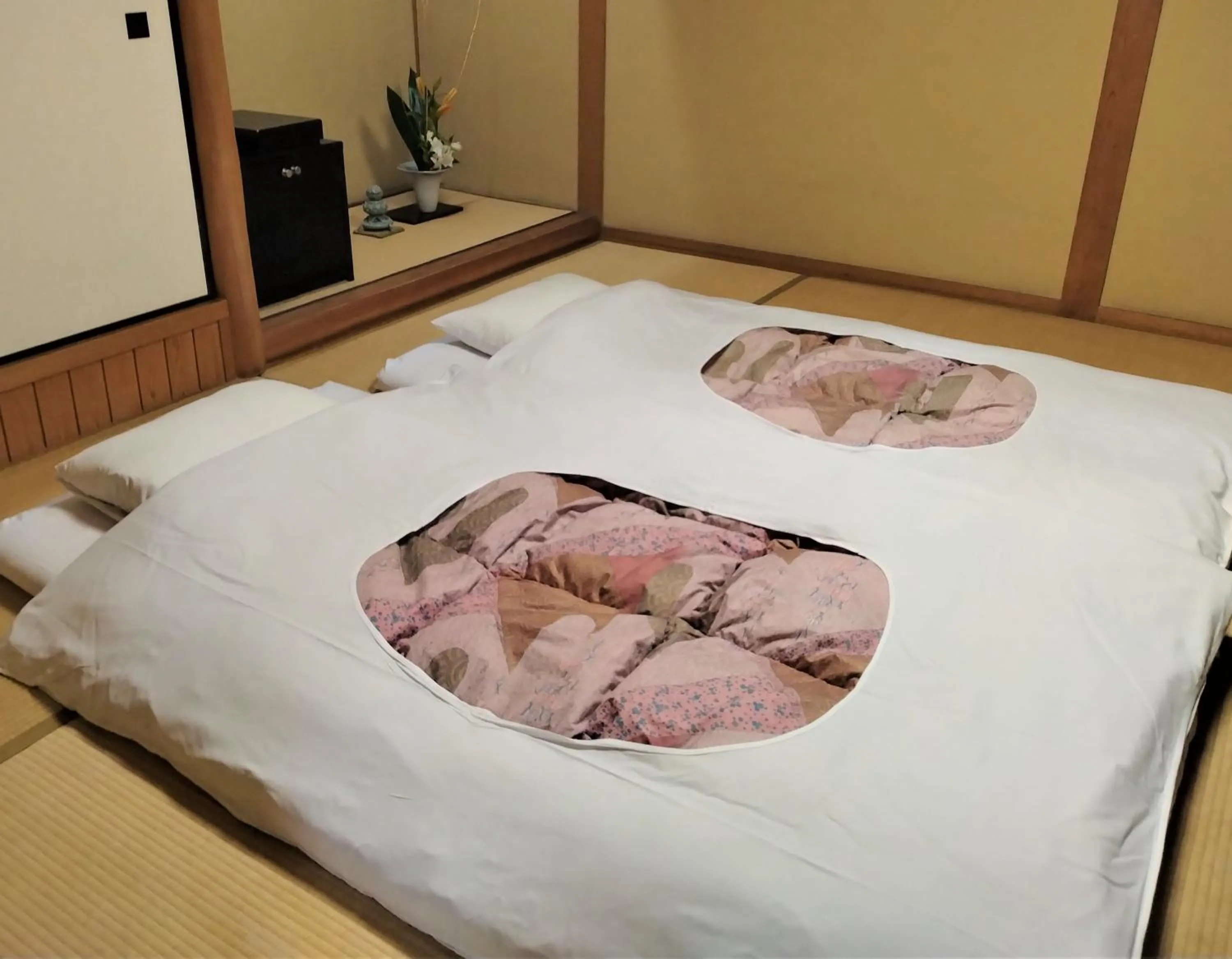 Bedroom, Bed in Yufuin Santoukan