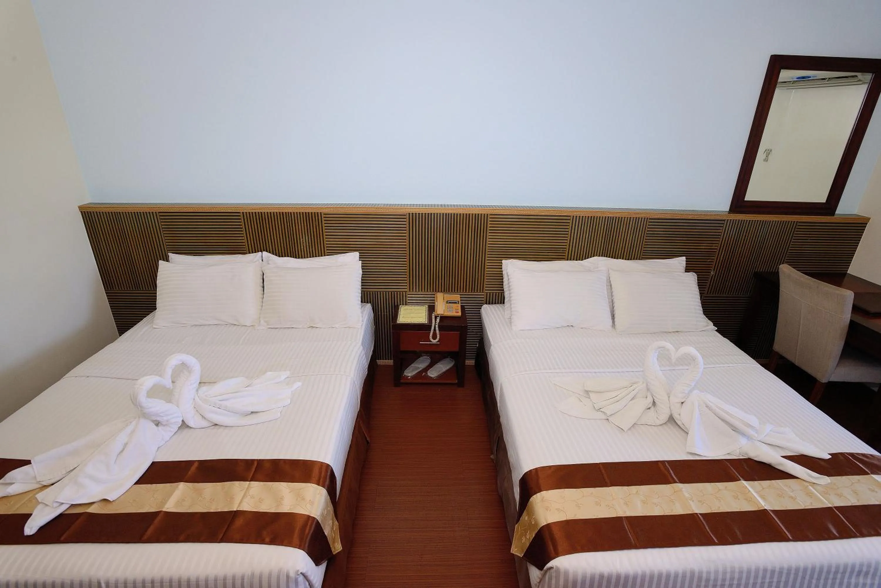 Photo of the whole room, Bed in Airai Water Paradise Hotel & Spa