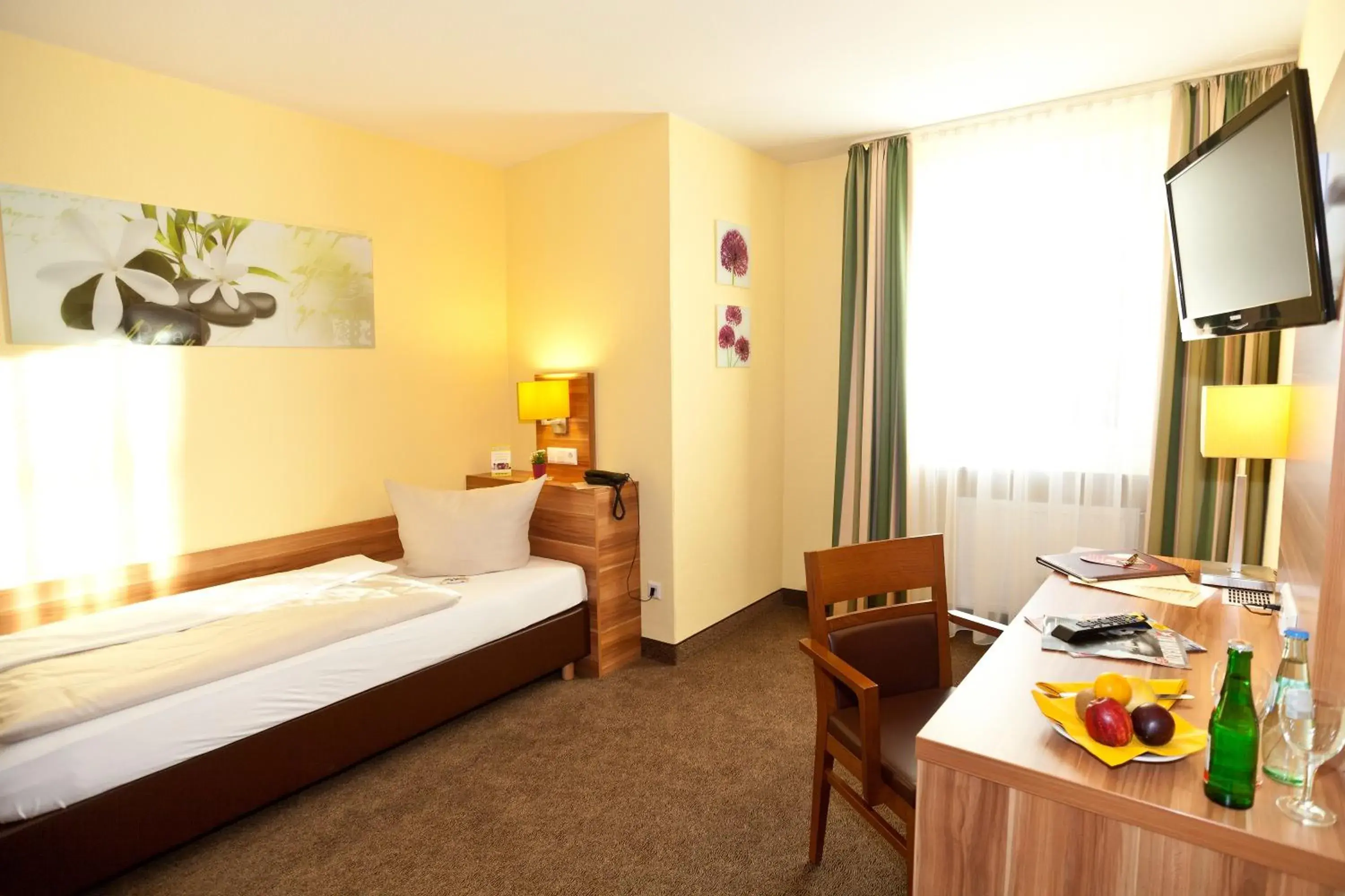 Single Room in Hotel Strauss Single Room in Hotel Strauss