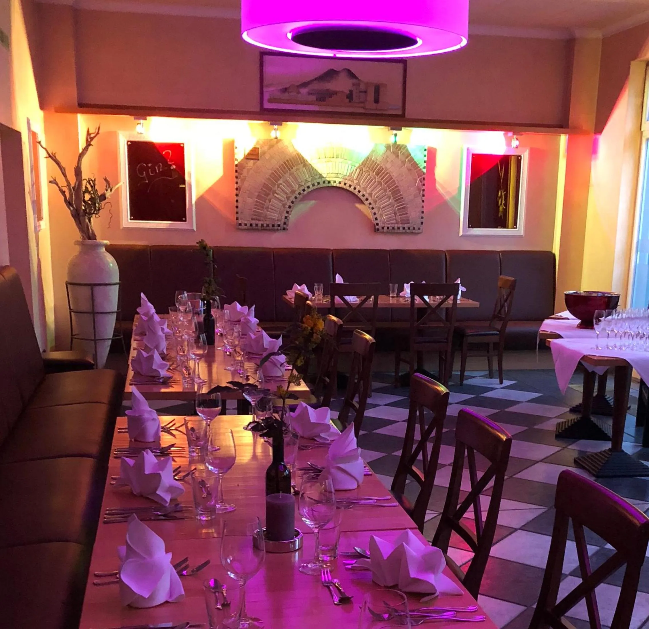 Restaurant/places to eat in Eden-Hotel