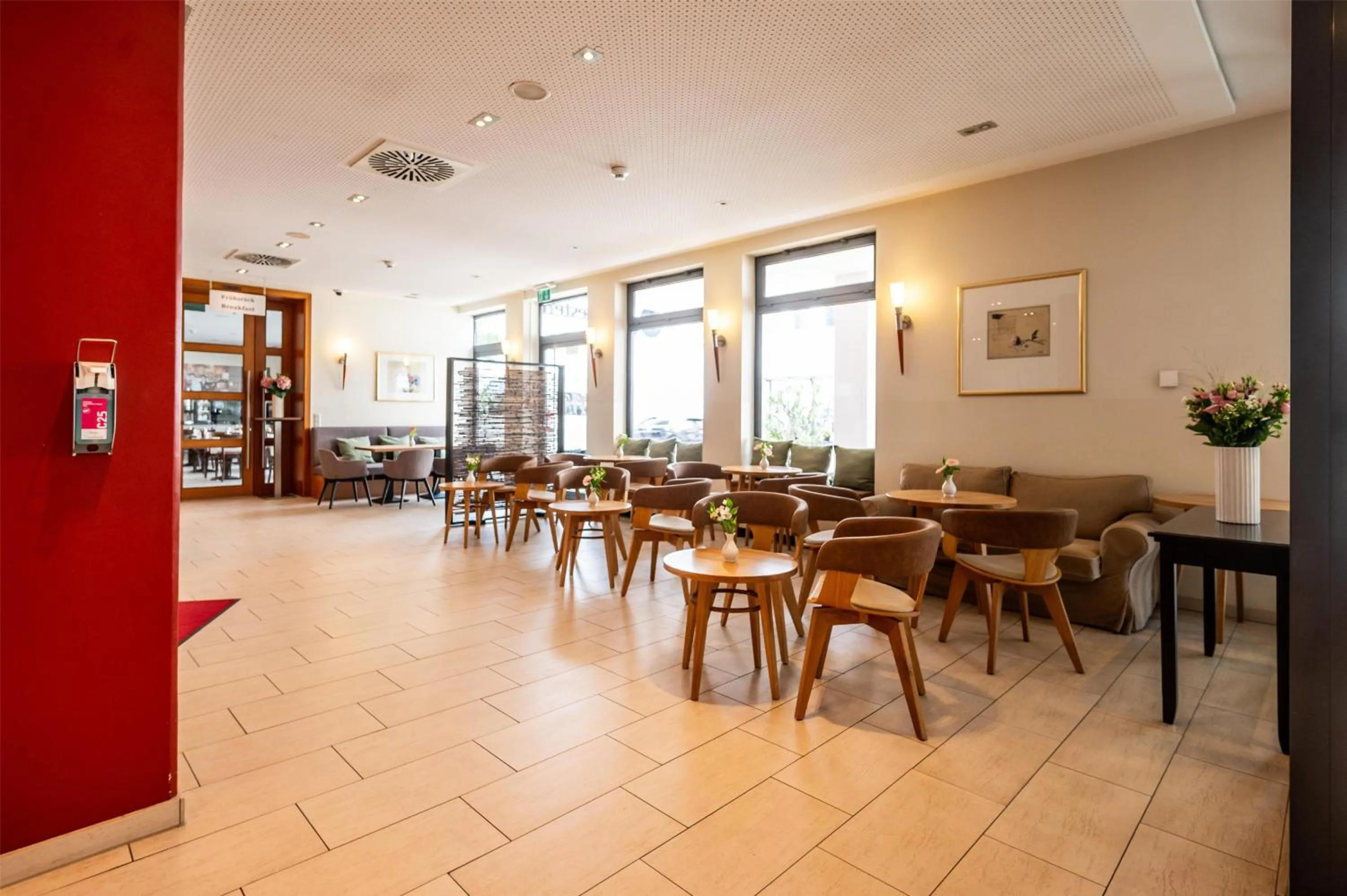 Lobby or reception in Best Western Hotel Nürnberg City West