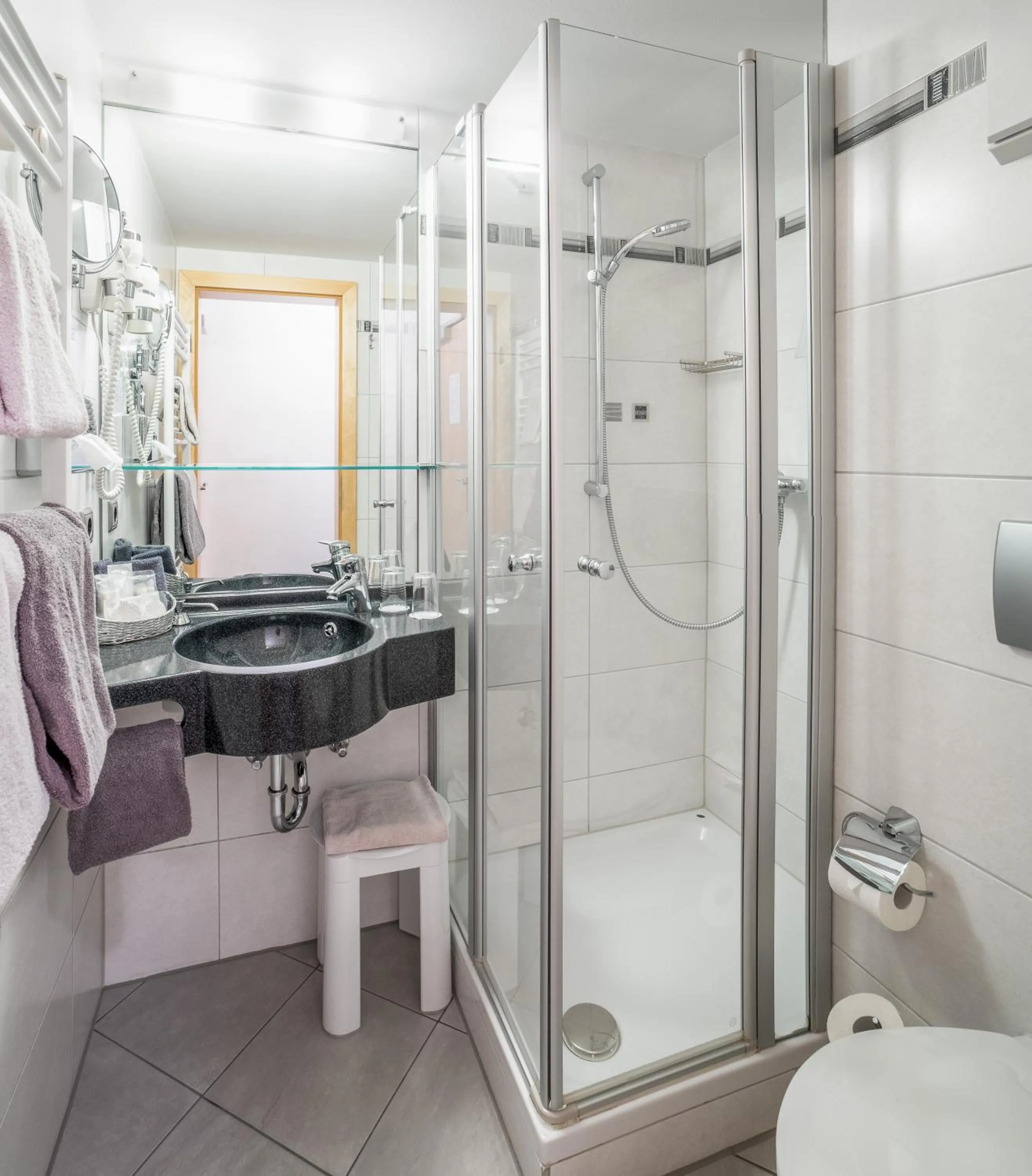 Shower in Hotel Passauer Wolf