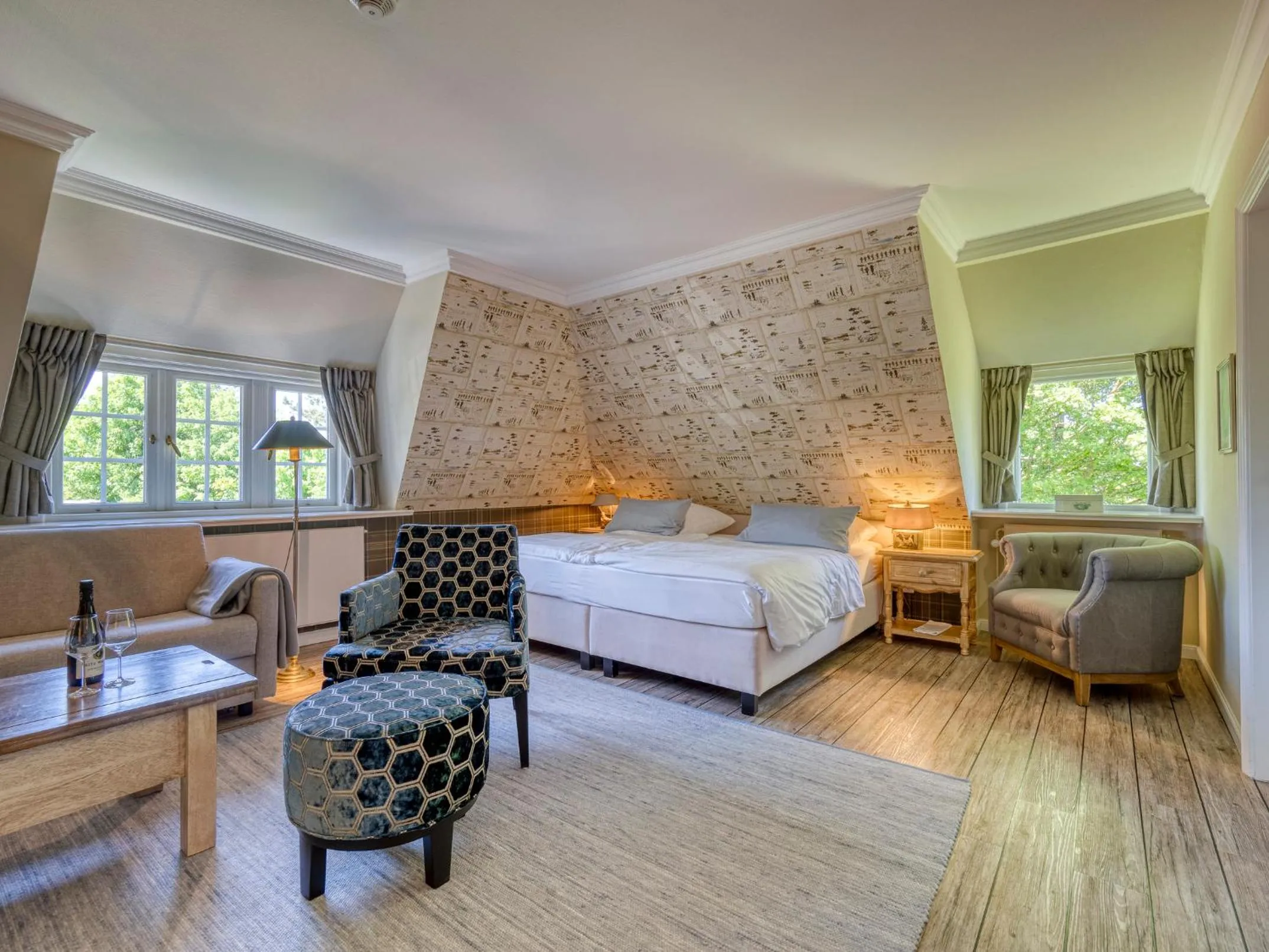 Photo of the whole room, Bed in Boutiquehotel Seiler Hof Keitum