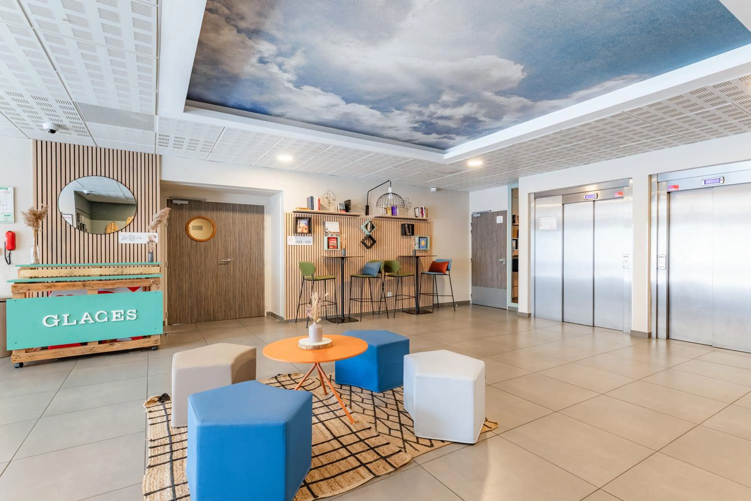 Lobby or reception in Appart'City Confort Perpignan Centre Gare