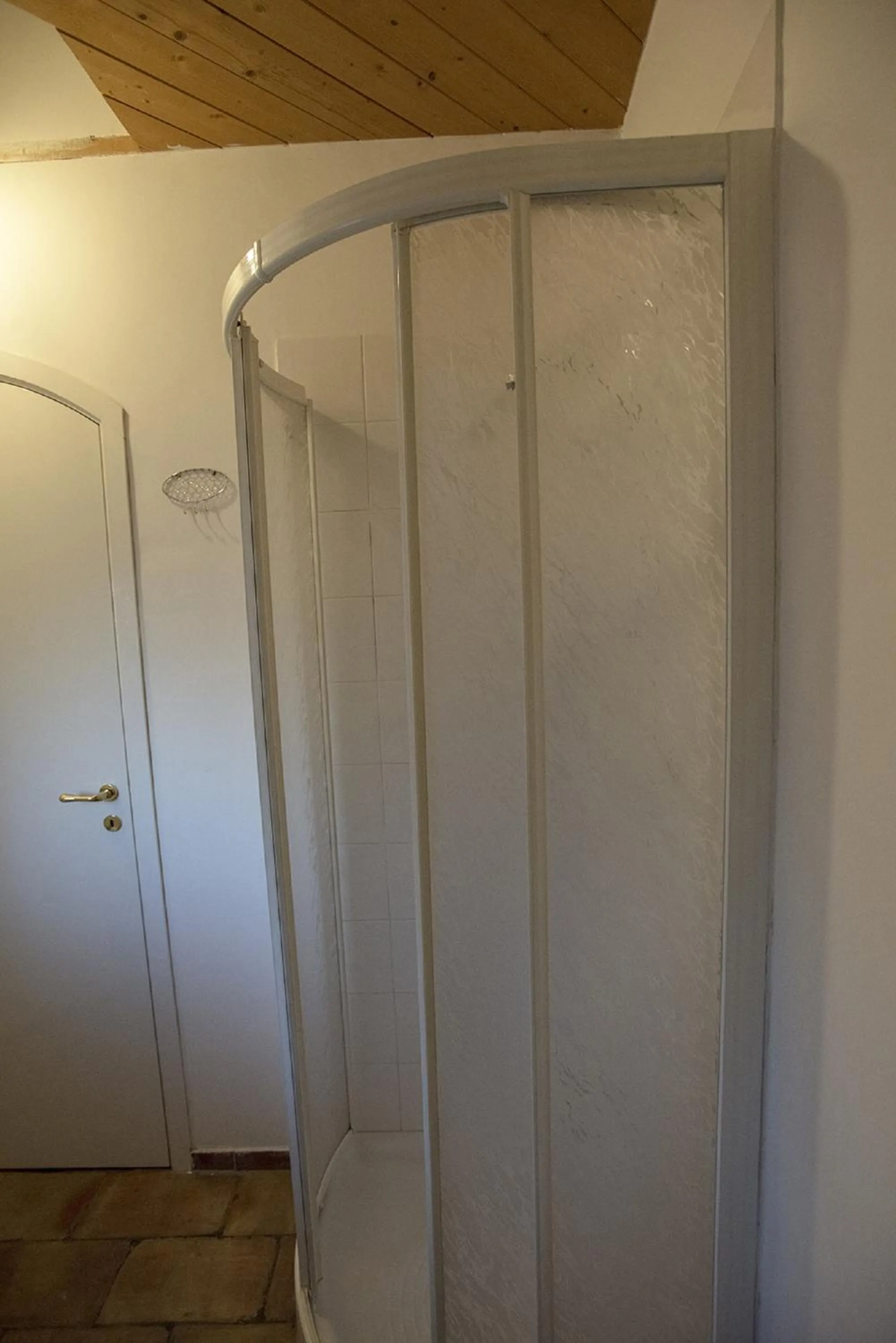 Shower in B&B En Suite