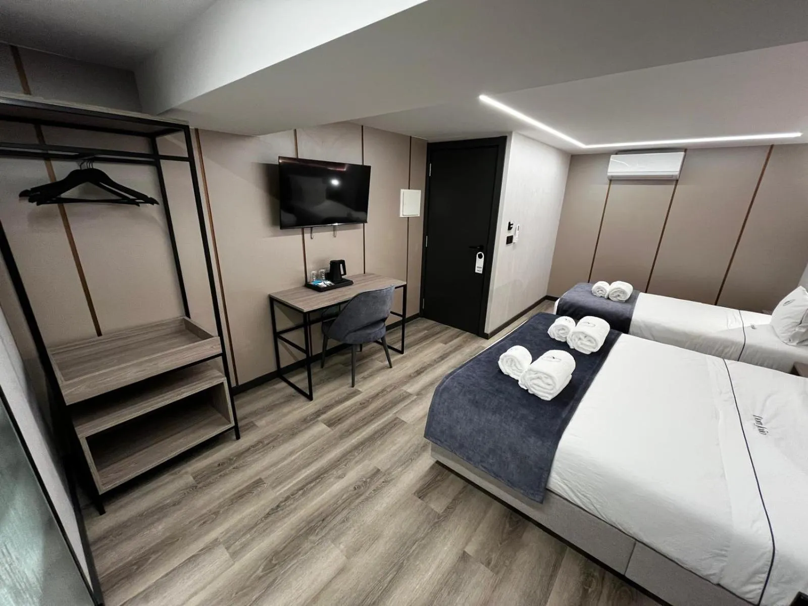 Bedroom, Bed in Dom João Glamour Hotel