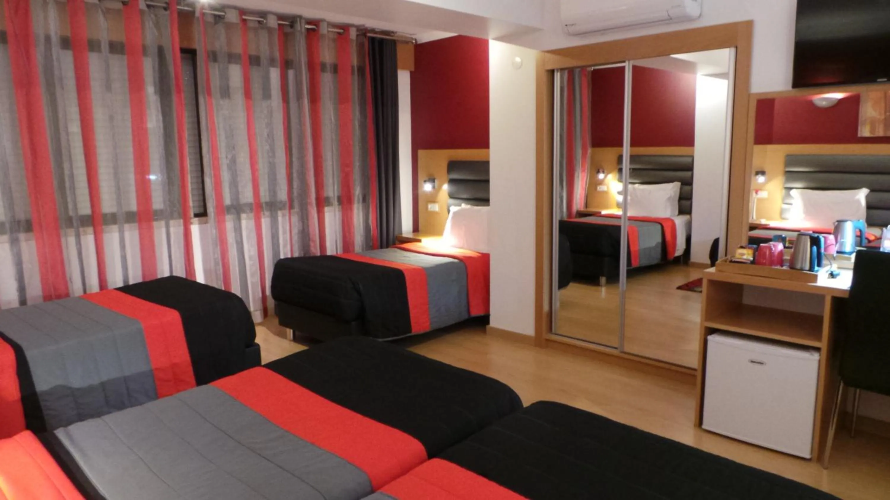 Bedroom, Bed in Dom João Glamour Hotel