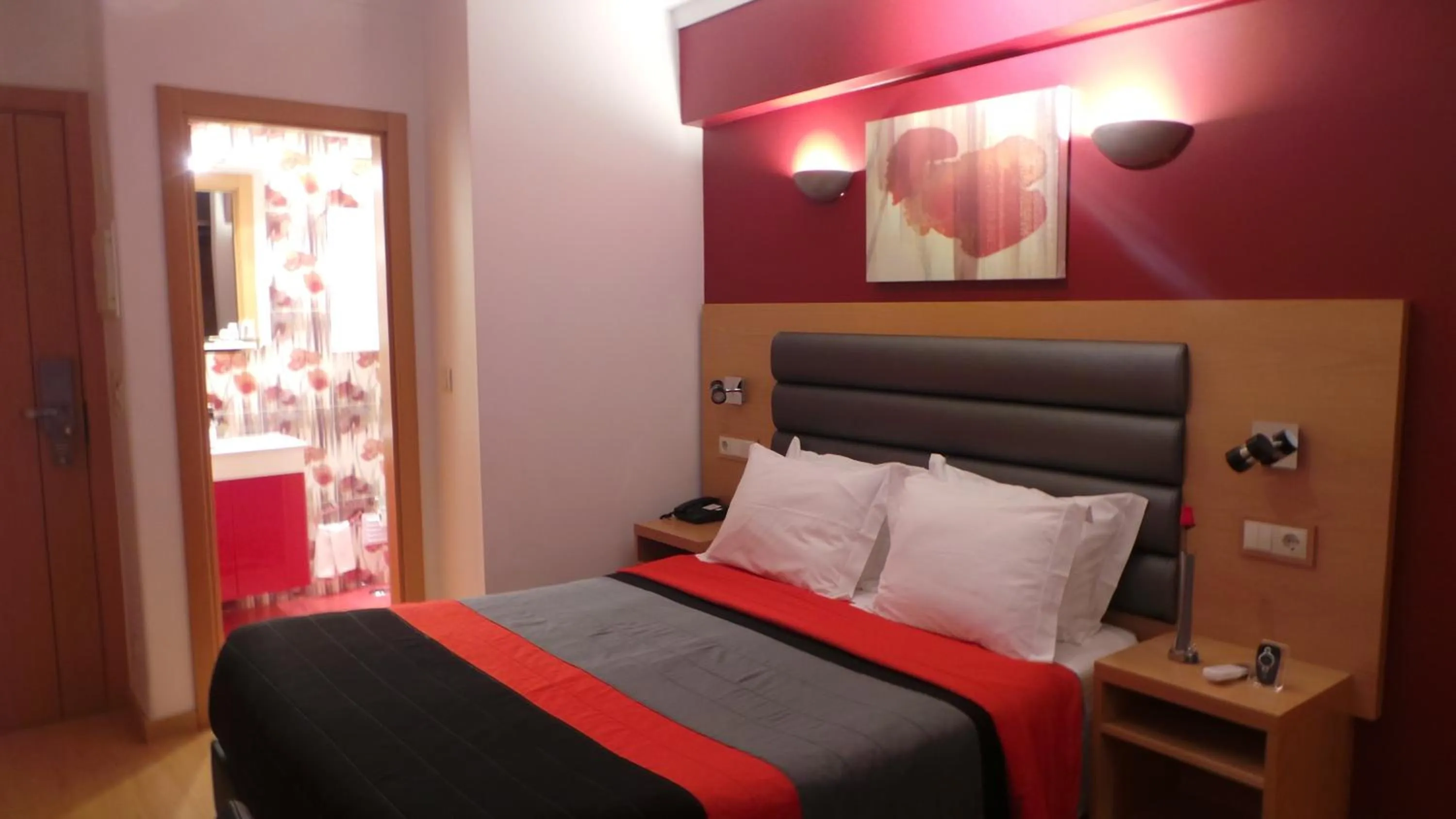 Bedroom, Bed in Dom João Glamour Hotel