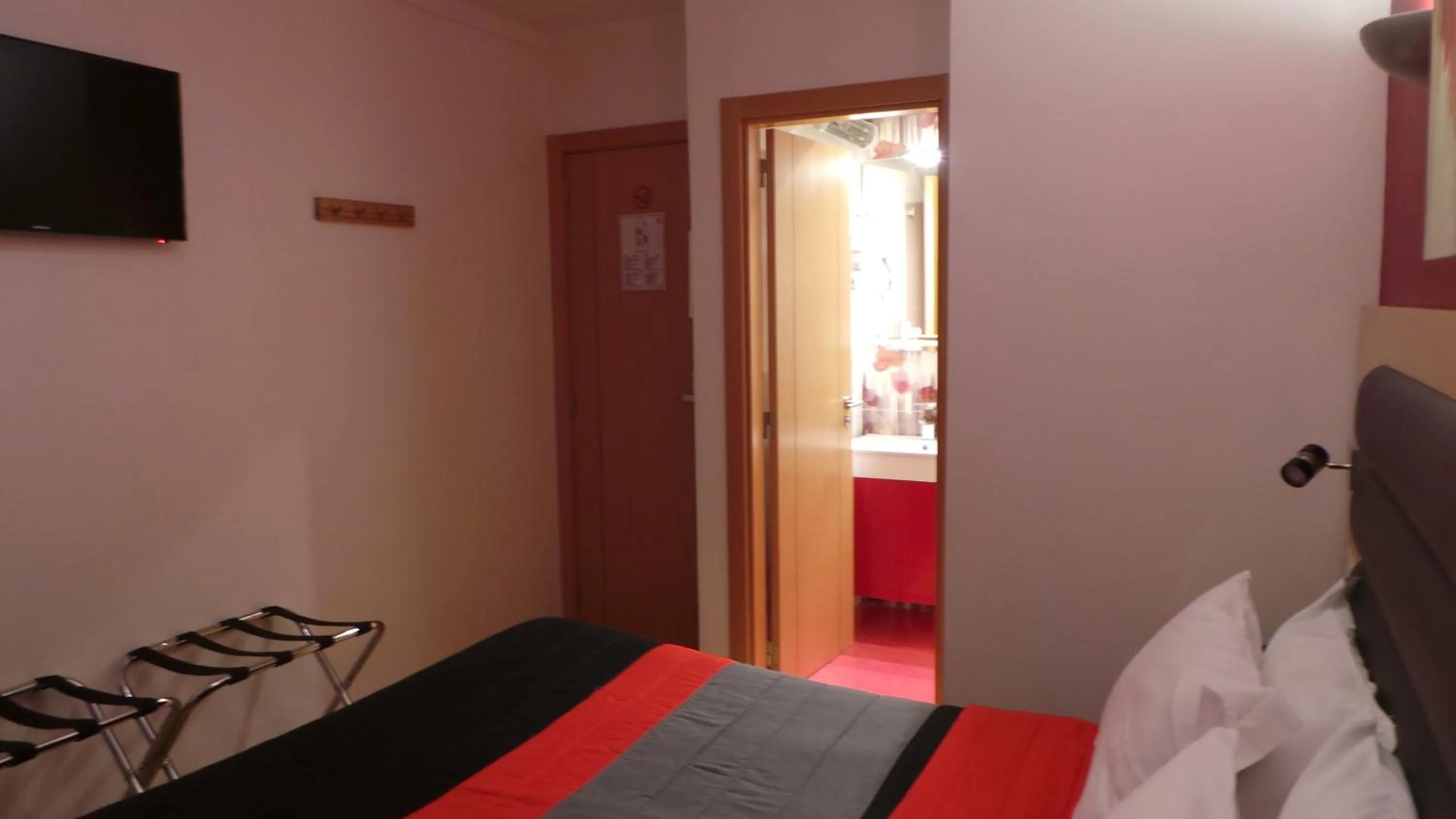 Bedroom, Bed in Dom João Glamour Hotel