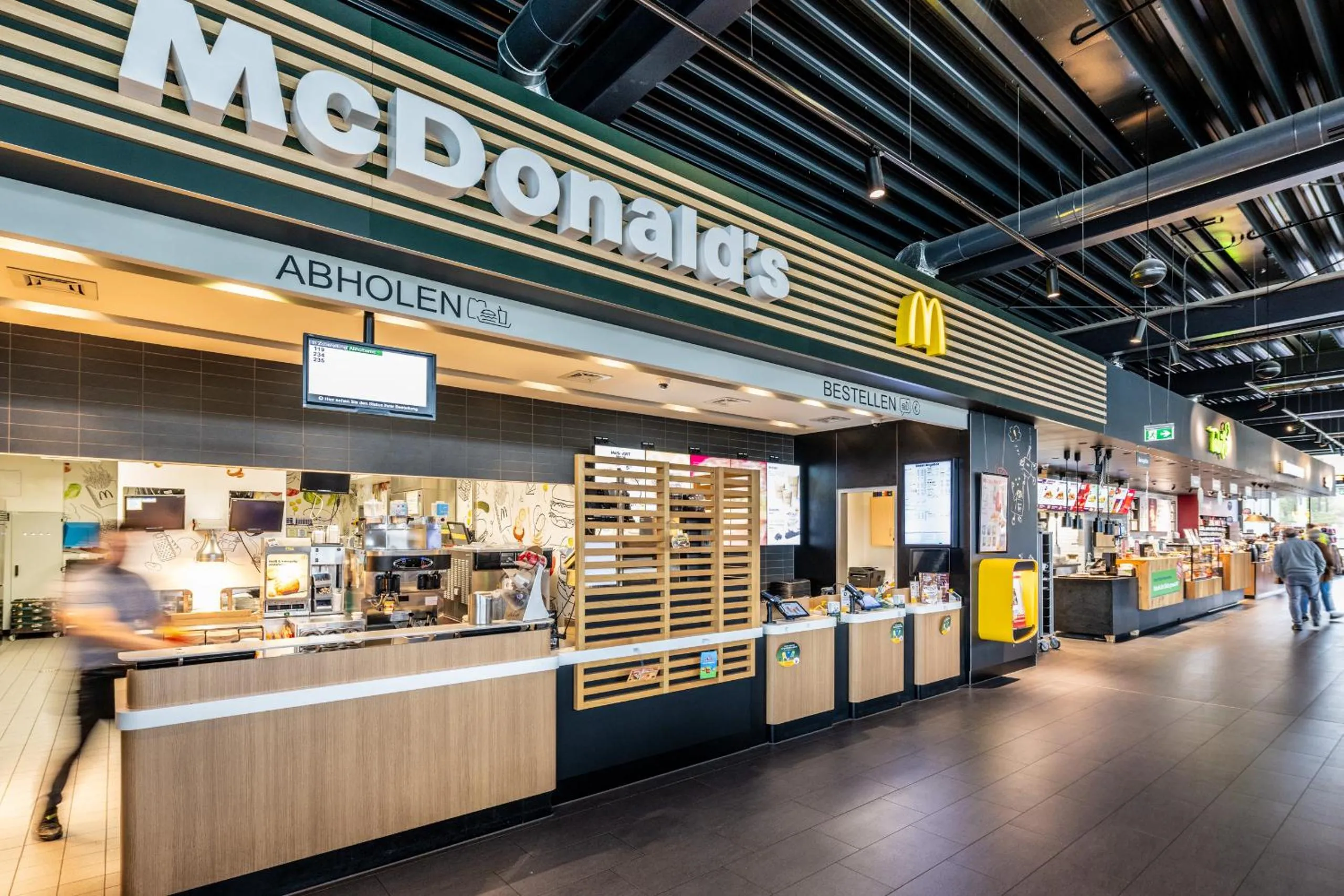 Restaurant/places to eat in Serways Hotel Weiskirchen Nord