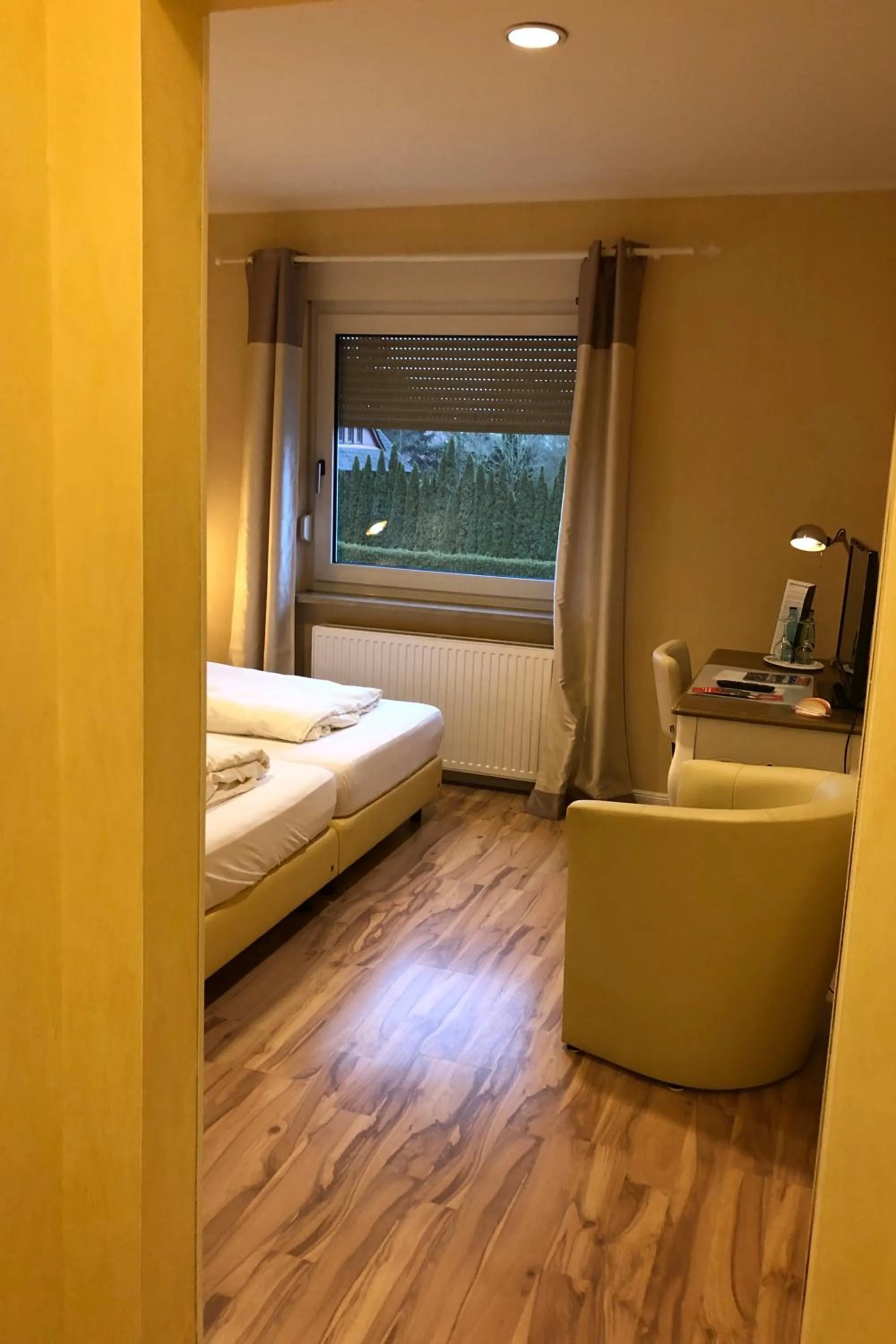 Photo of the whole room, Bed in Landhotel Franck Garni