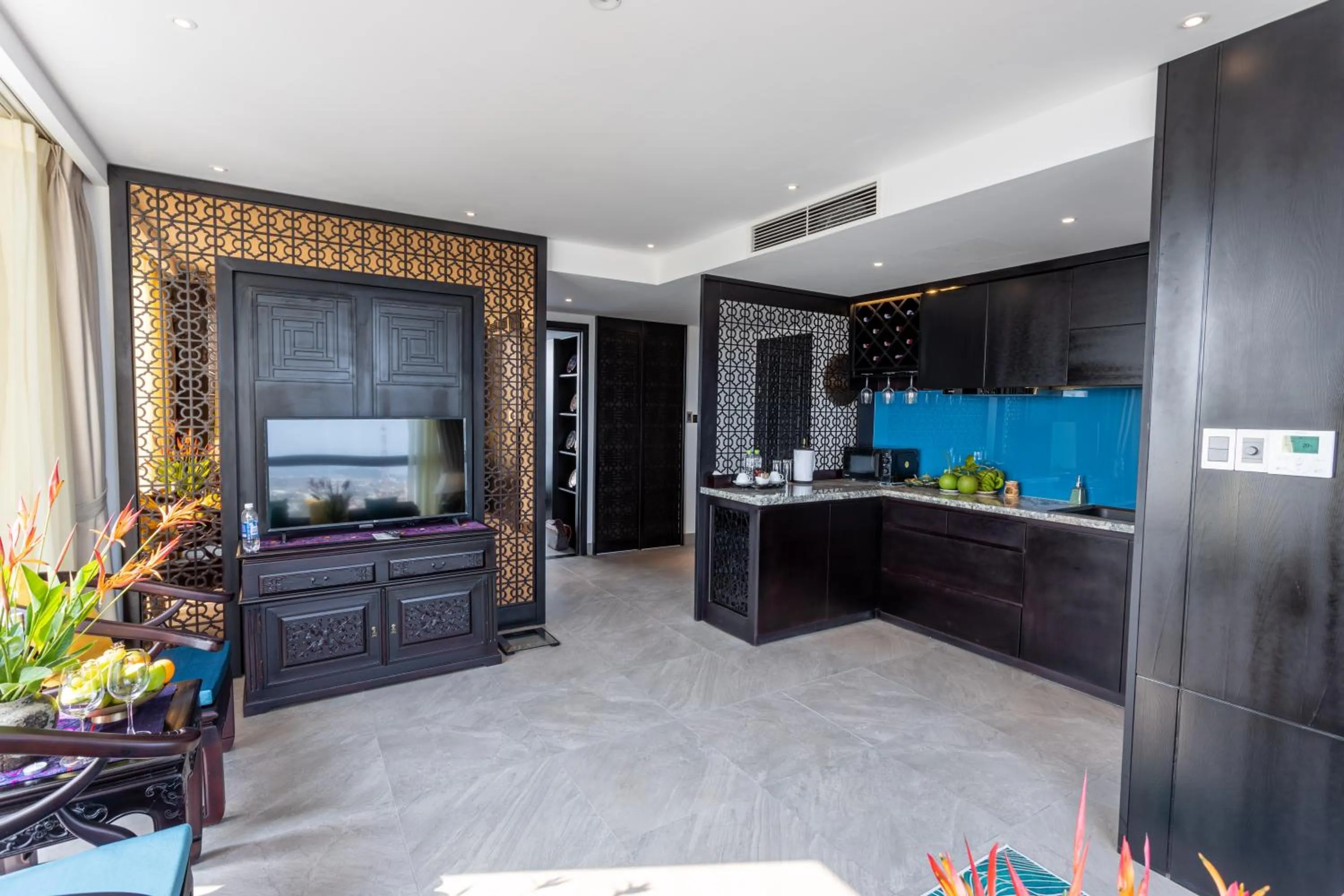 Kitchen or kitchenette in White Lotus Hue Hotel